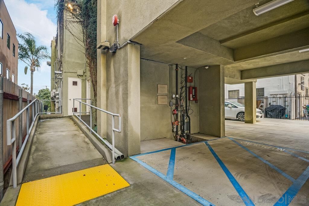 Detail Gallery Image 41 of 45 For 3574  4th Ave. (-80), San Diego,  CA 92103 - – Beds | – Baths