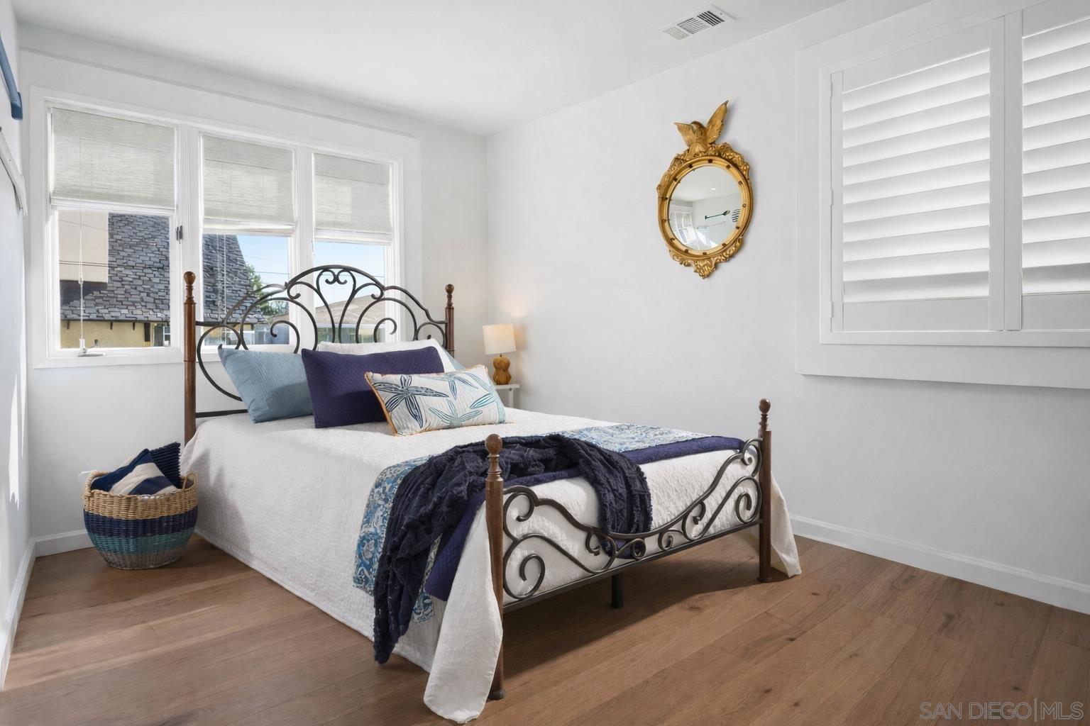 Detail Gallery Image 23 of 51 For 1210  7th Street, Coronado,  CA 92118 - 3 Beds | 3 Baths