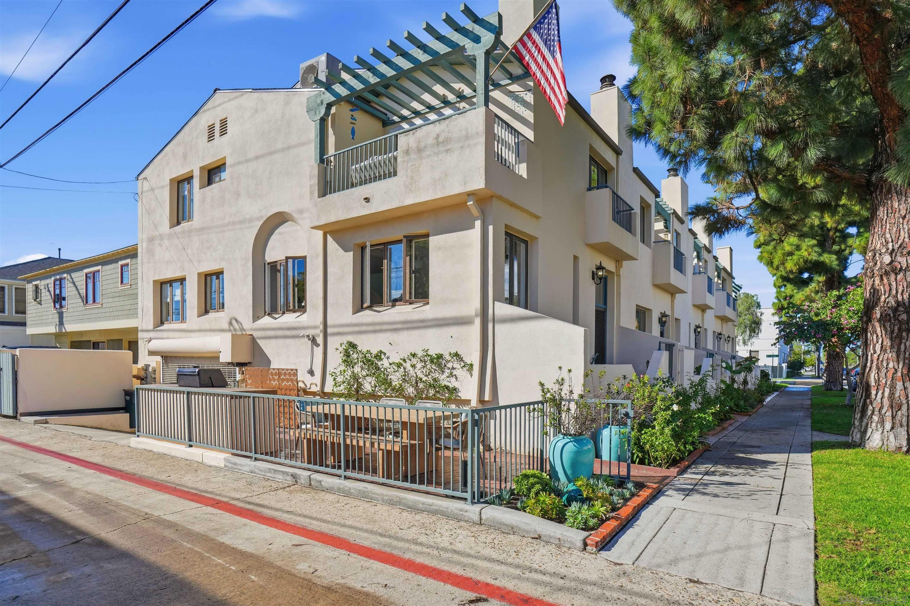 Detail Gallery Image 44 of 51 For 1210  7th Street, Coronado,  CA 92118 - 3 Beds | 3 Baths