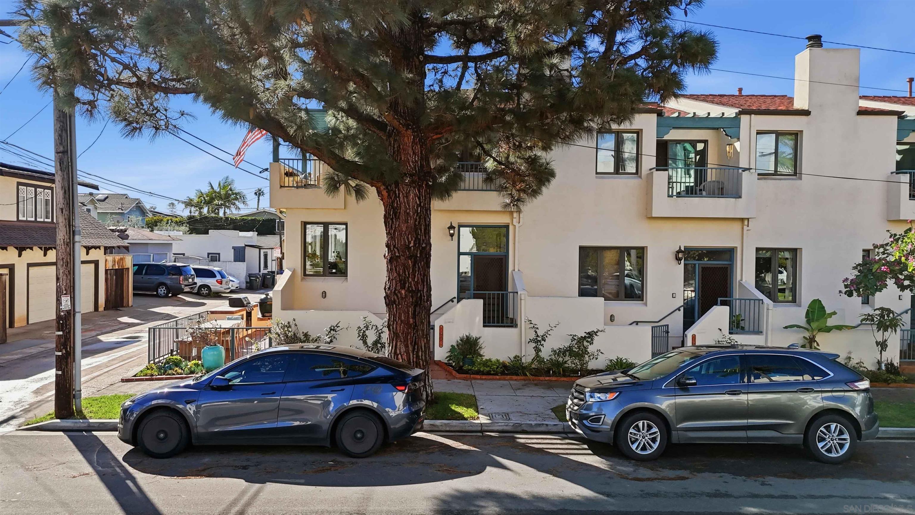 Detail Gallery Image 6 of 51 For 1210  7th Street, Coronado,  CA 92118 - 3 Beds | 3 Baths