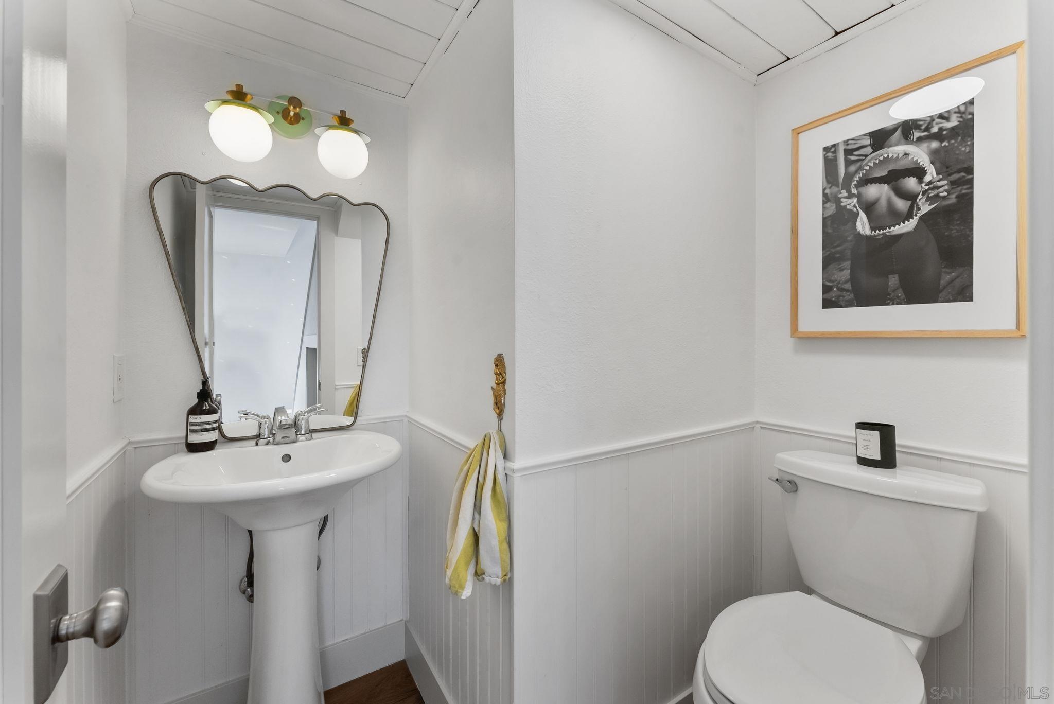 Detail Gallery Image 12 of 28 For 144  Coop Ct., Encinitas,  CA 92024 - 2 Beds | 2/1 Baths