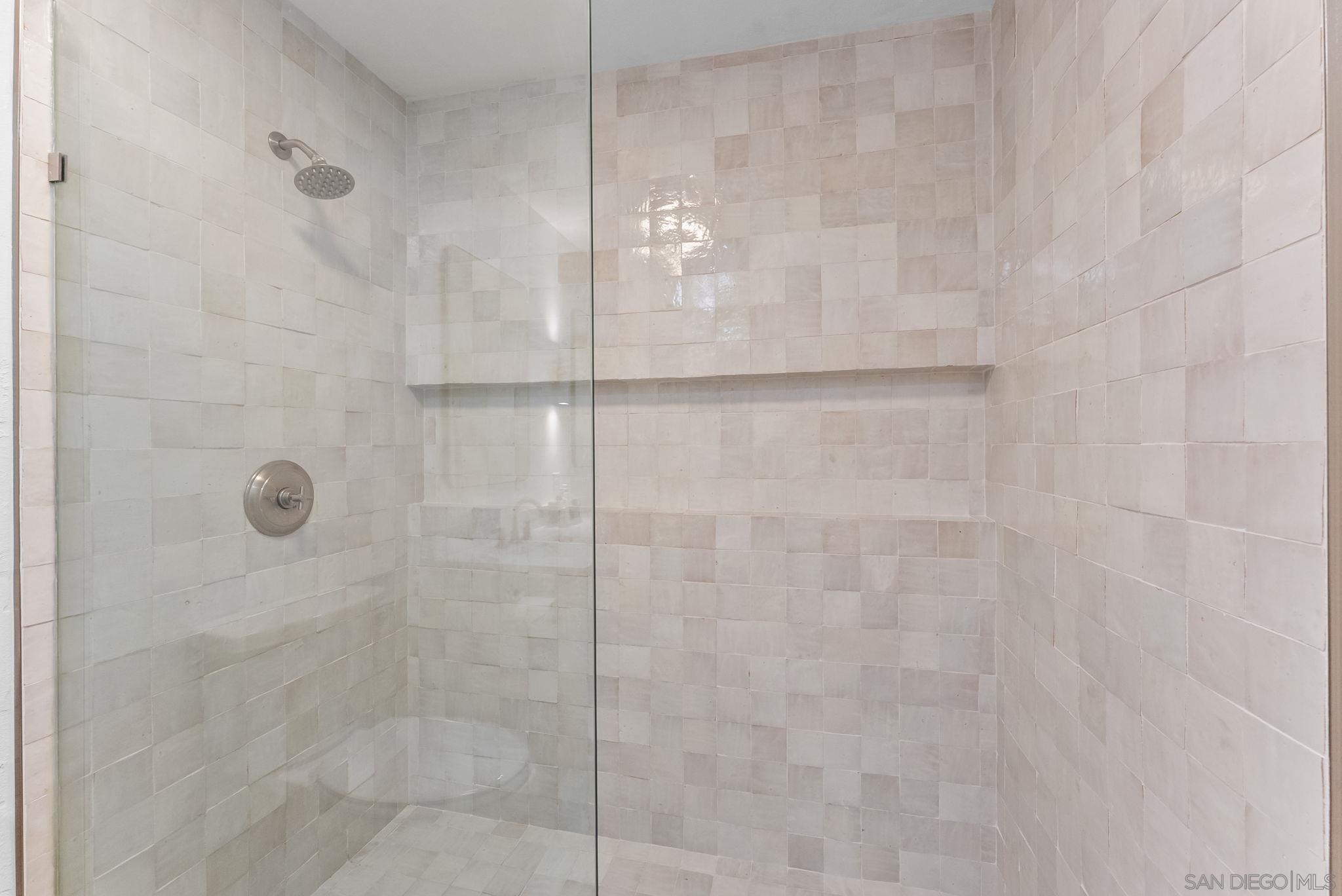 Detail Gallery Image 16 of 28 For 144  Coop Ct., Encinitas,  CA 92024 - 2 Beds | 2/1 Baths