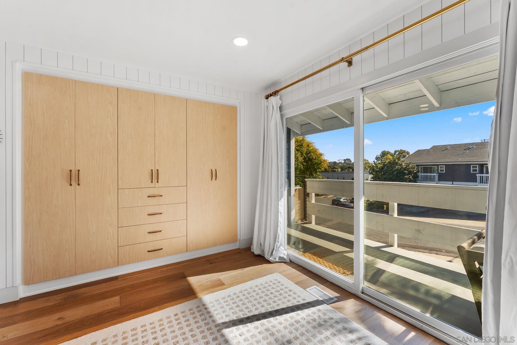 Detail Gallery Image 18 of 28 For 144  Coop Ct., Encinitas,  CA 92024 - 2 Beds | 2/1 Baths