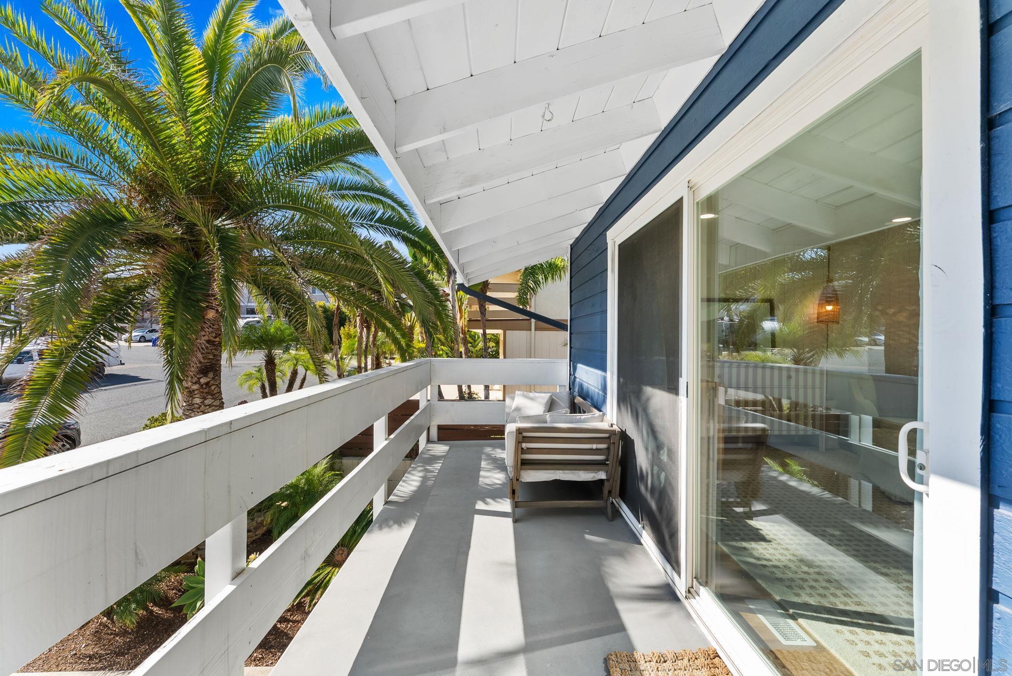 Detail Gallery Image 20 of 28 For 144  Coop Ct., Encinitas,  CA 92024 - 2 Beds | 2/1 Baths