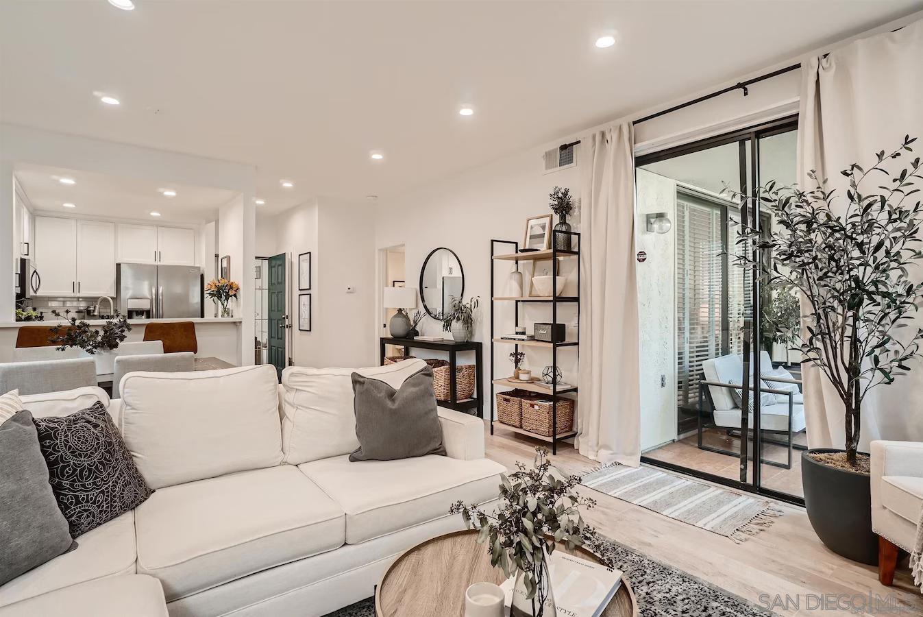 Detail Gallery Image 7 of 25 For 2218  River Run Dr  104, San Diego,  CA 92108 - 1 Beds | 1 Baths