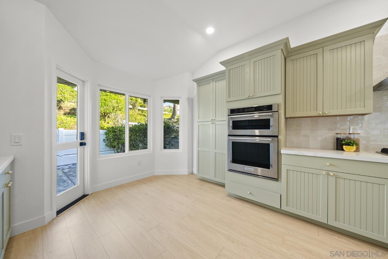 Detail Gallery Image 14 of 35 For 4710  Cordoba Way, Oceanside,  CA 92056 - 2 Beds | 2 Baths