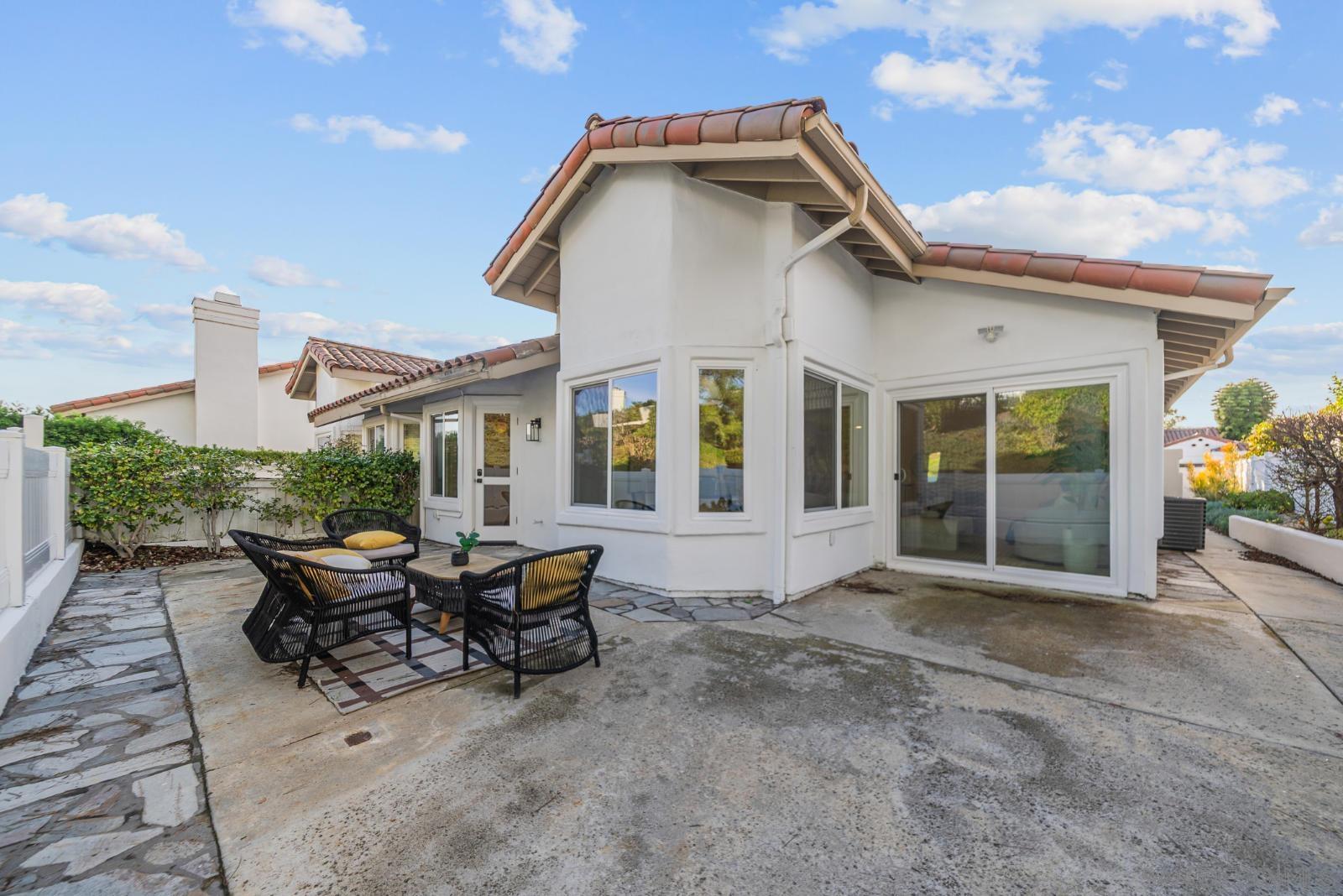 Detail Gallery Image 27 of 35 For 4710  Cordoba Way, Oceanside,  CA 92056 - 2 Beds | 2 Baths