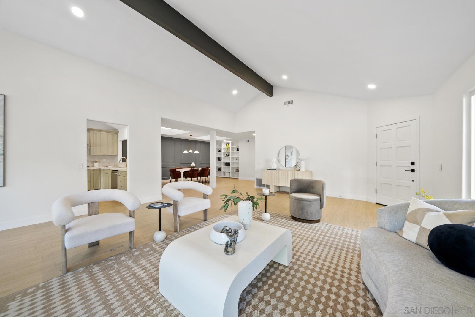 Detail Gallery Image 6 of 35 For 4710  Cordoba Way, Oceanside,  CA 92056 - 2 Beds | 2 Baths