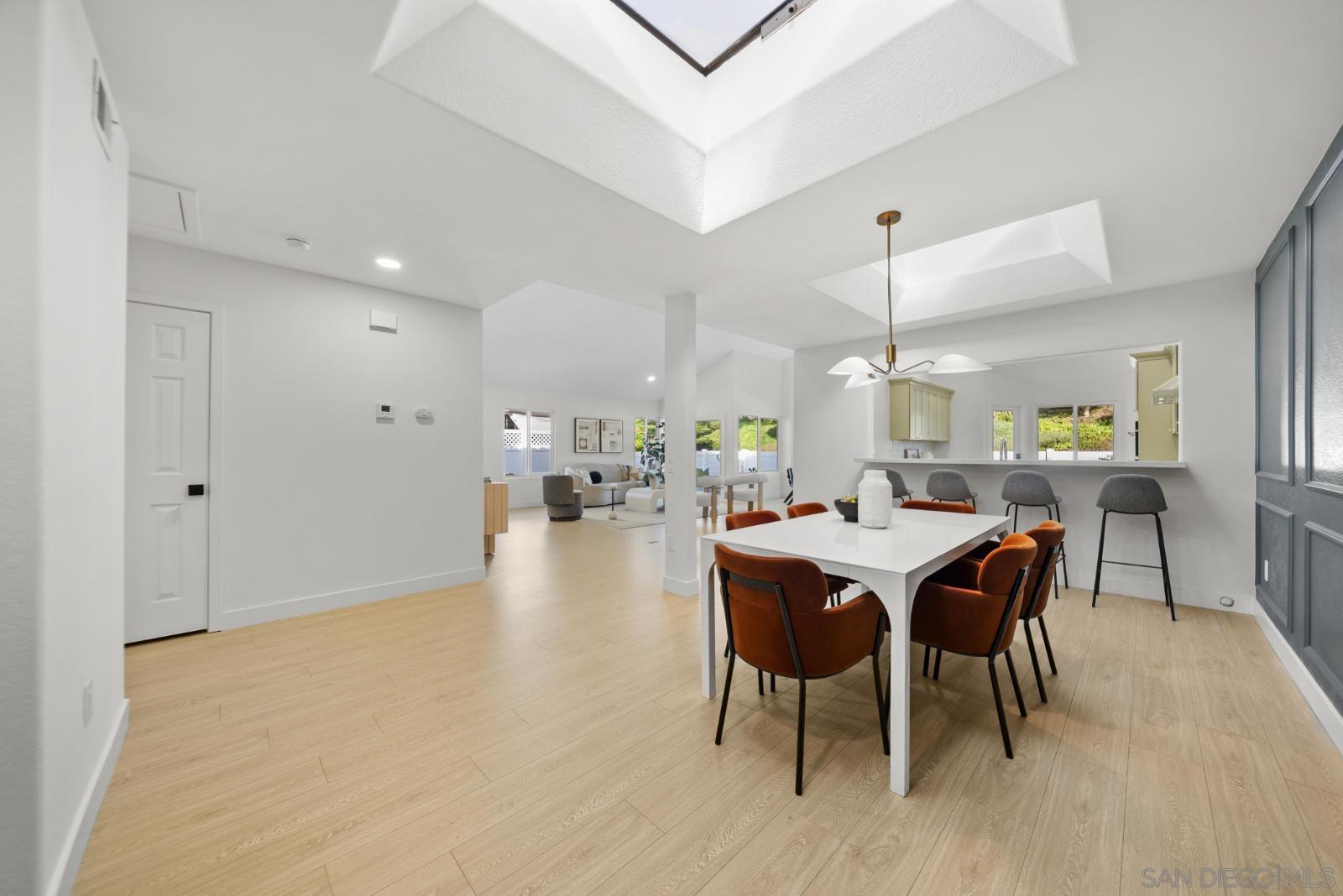 Detail Gallery Image 9 of 35 For 4710  Cordoba Way, Oceanside,  CA 92056 - 2 Beds | 2 Baths