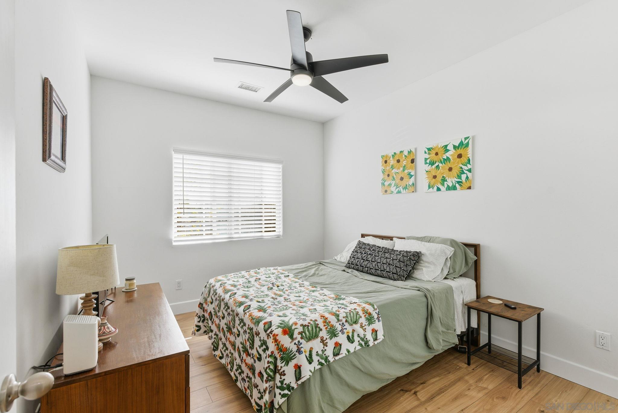 Detail Gallery Image 14 of 32 For 908  Florence St, Imperial Beach,  CA 91932 - 4 Beds | 2/1 Baths