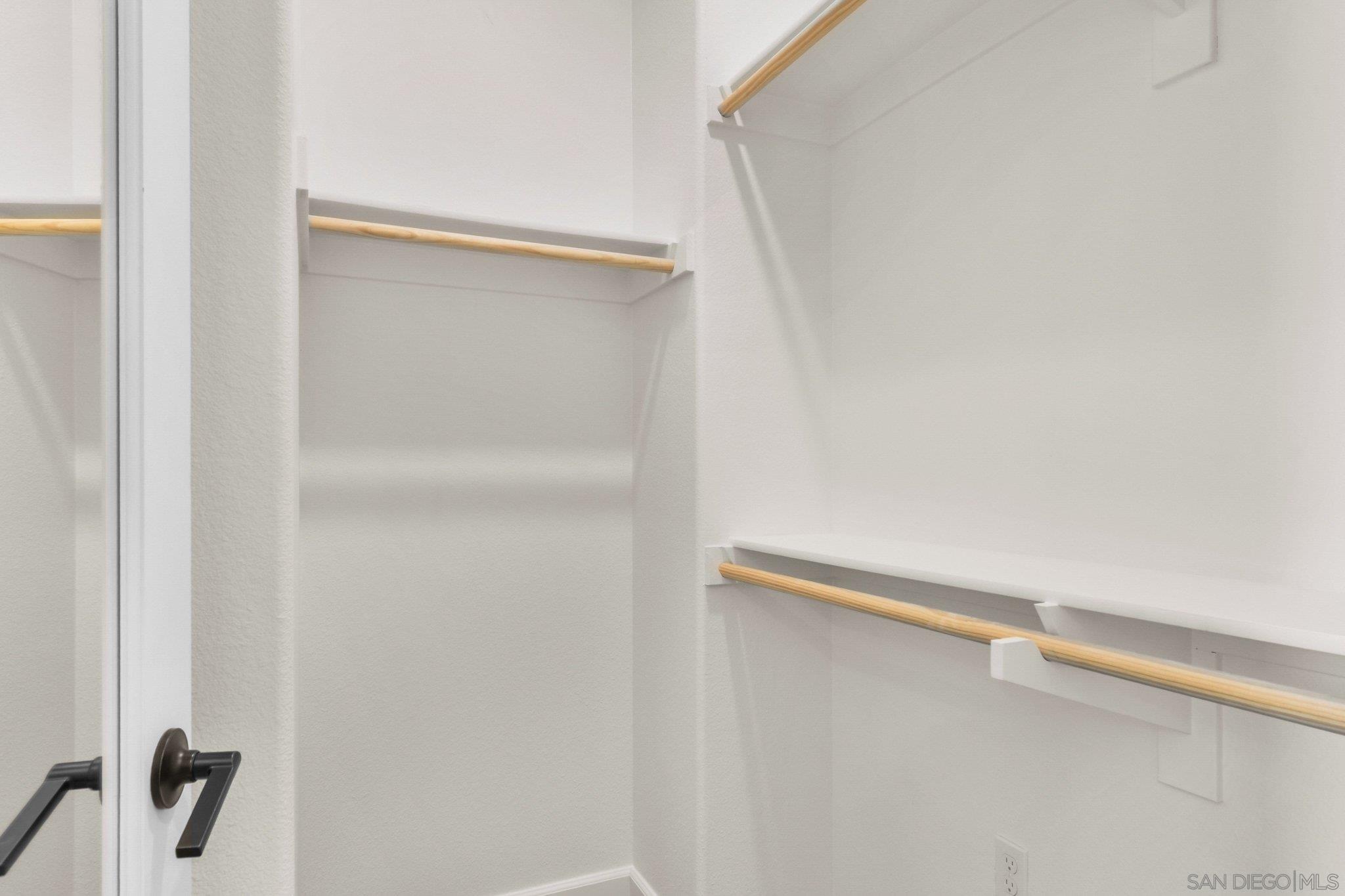 Detail Gallery Image 31 of 40 For 1956  Pavilion Ln, Chula Vista,  CA 91915 - 4 Beds | 3/1 Baths