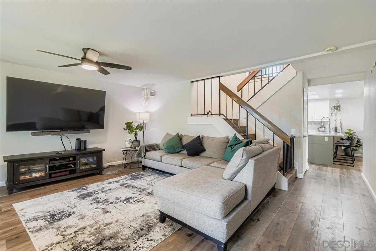 Front Image Thumbnail for SD2600416