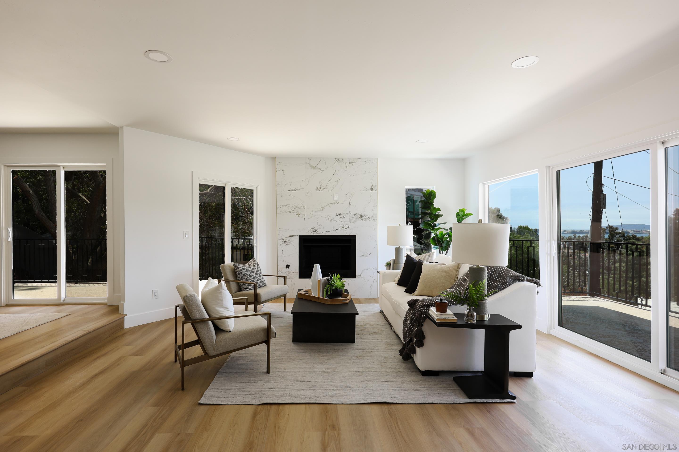 Detail Gallery Image 11 of 70 For 2861  Brant St., San Diego,  CA 92103 - 3 Beds | 3 Baths