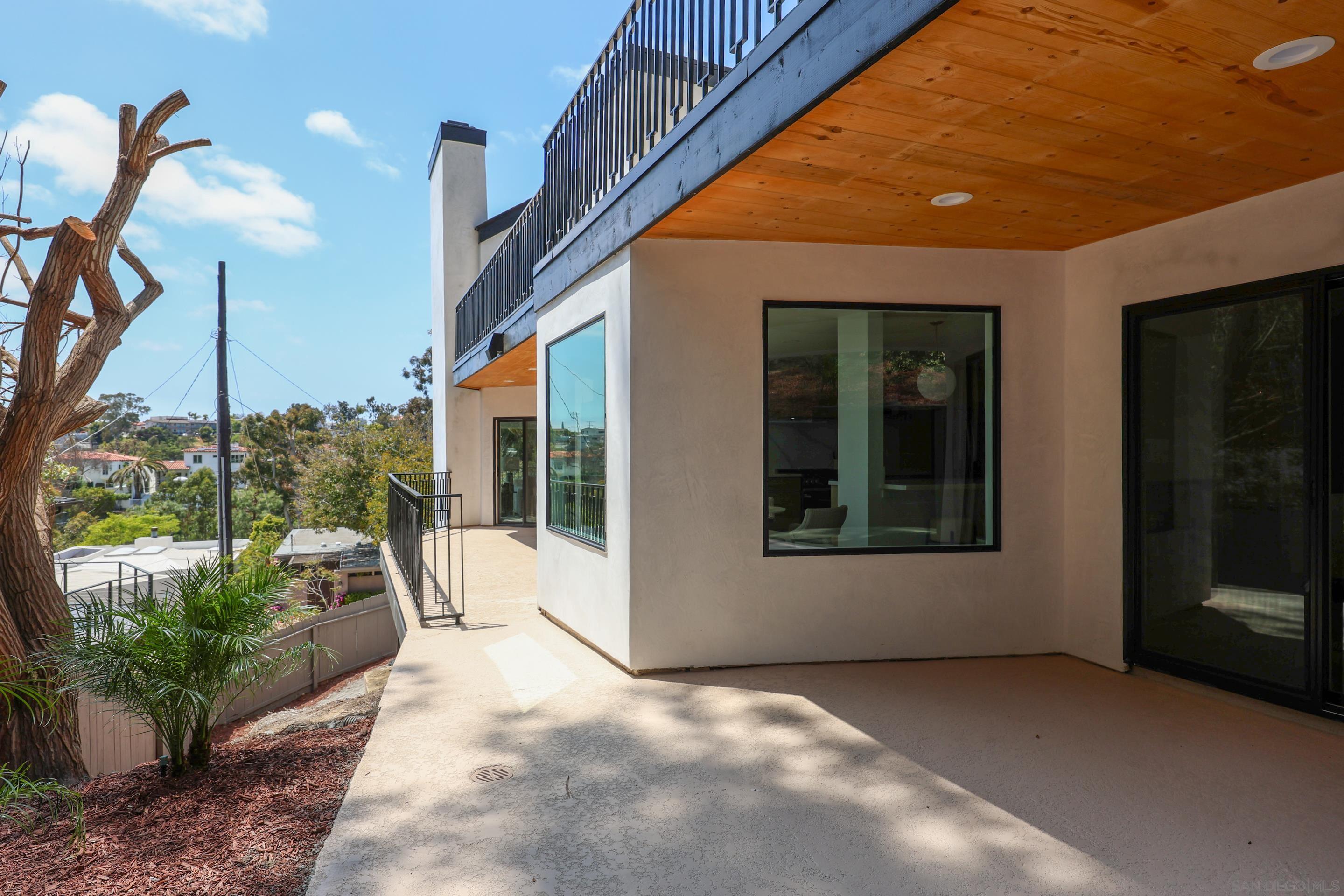 Detail Gallery Image 50 of 70 For 2861  Brant St., San Diego,  CA 92103 - 3 Beds | 3 Baths