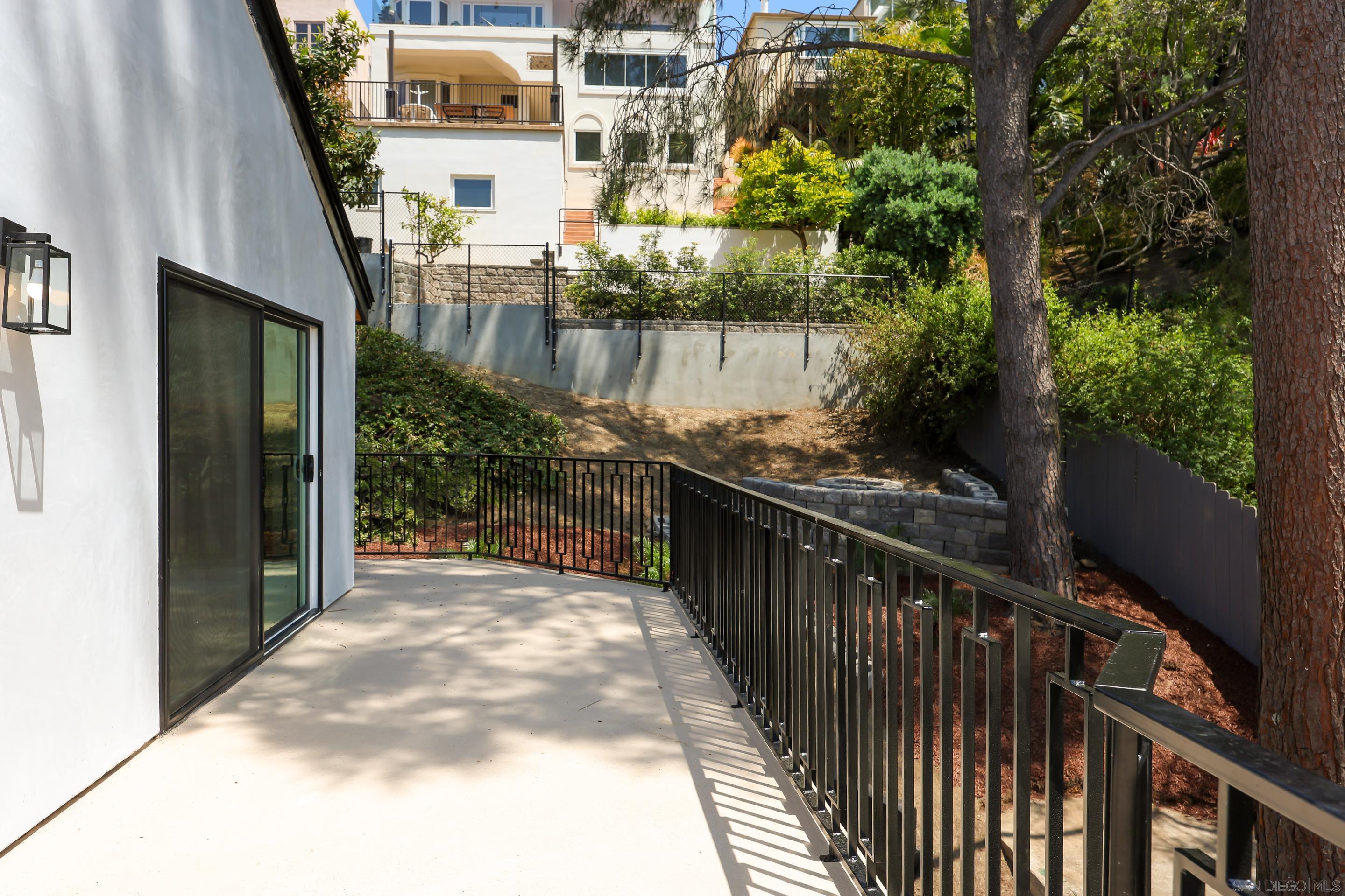 Detail Gallery Image 54 of 70 For 2861  Brant St., San Diego,  CA 92103 - 3 Beds | 3 Baths