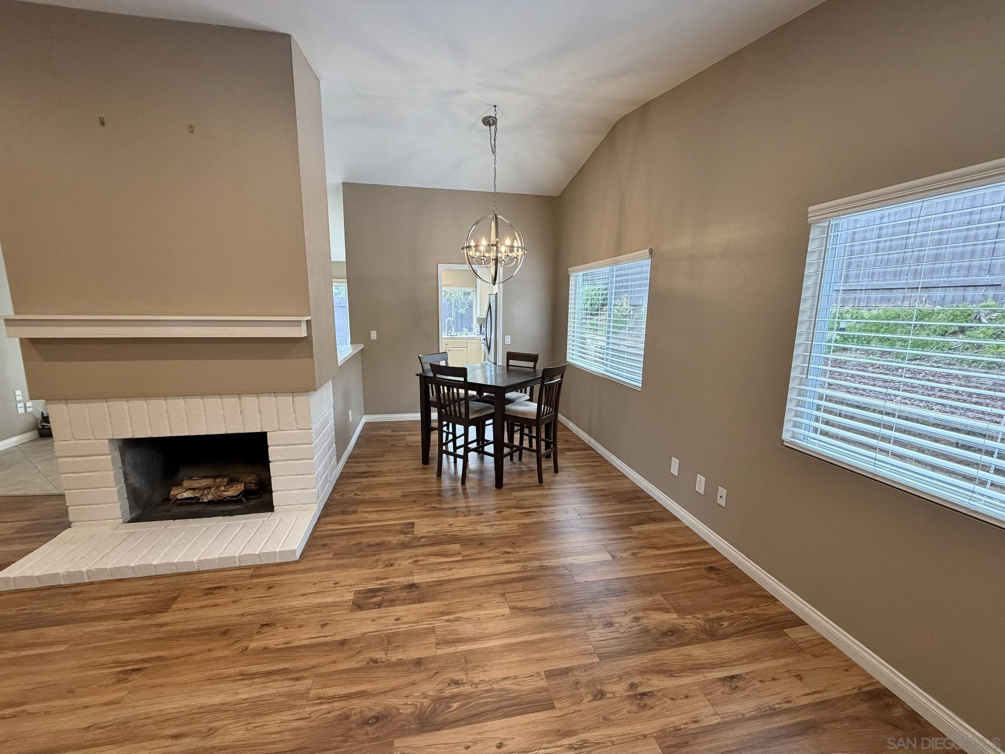 Detail Gallery Image 8 of 31 For 9970  Mesa Madera Dr, San Diego,  CA 92131 - 3 Beds | 2 Baths