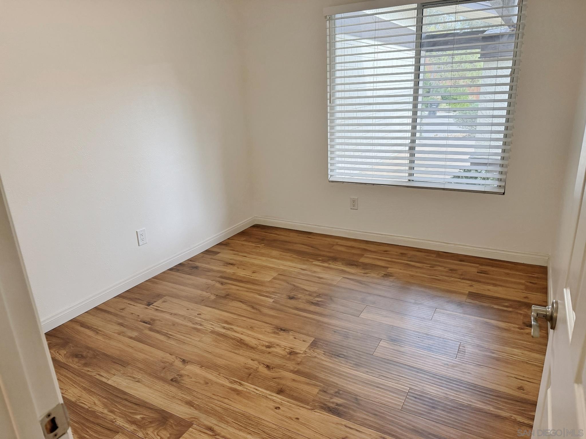 Detail Gallery Image 15 of 31 For 9970  Mesa Madera Dr, San Diego,  CA 92131 - 3 Beds | 2 Baths