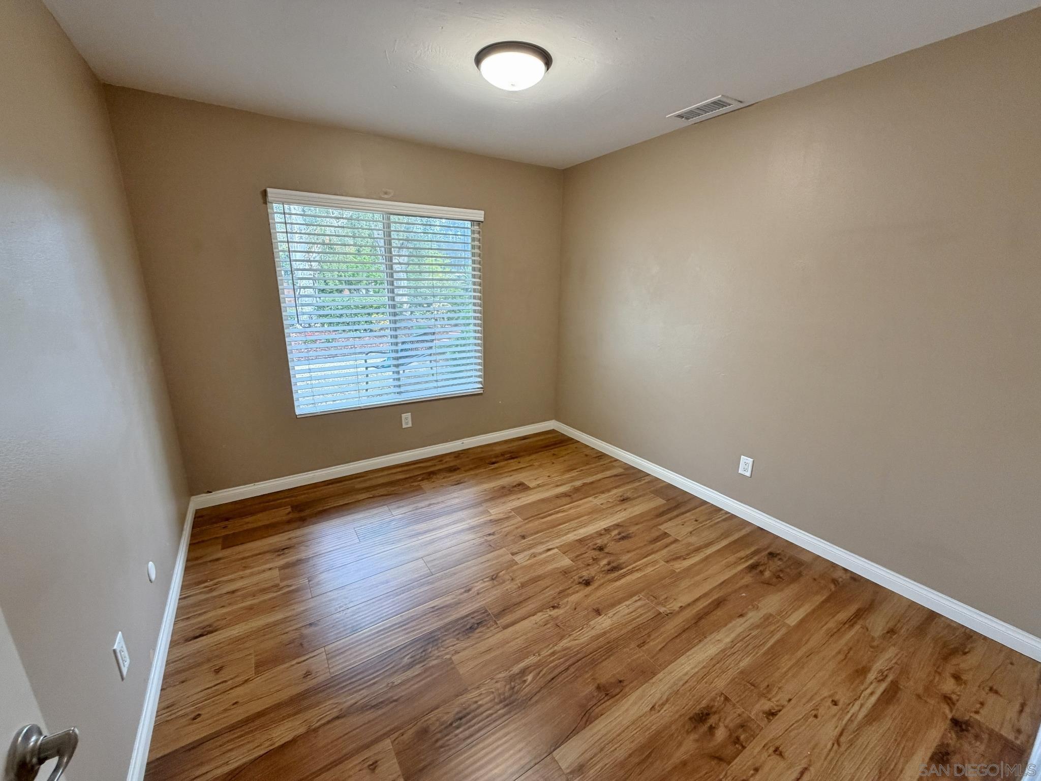 Detail Gallery Image 19 of 31 For 9970  Mesa Madera Dr, San Diego,  CA 92131 - 3 Beds | 2 Baths