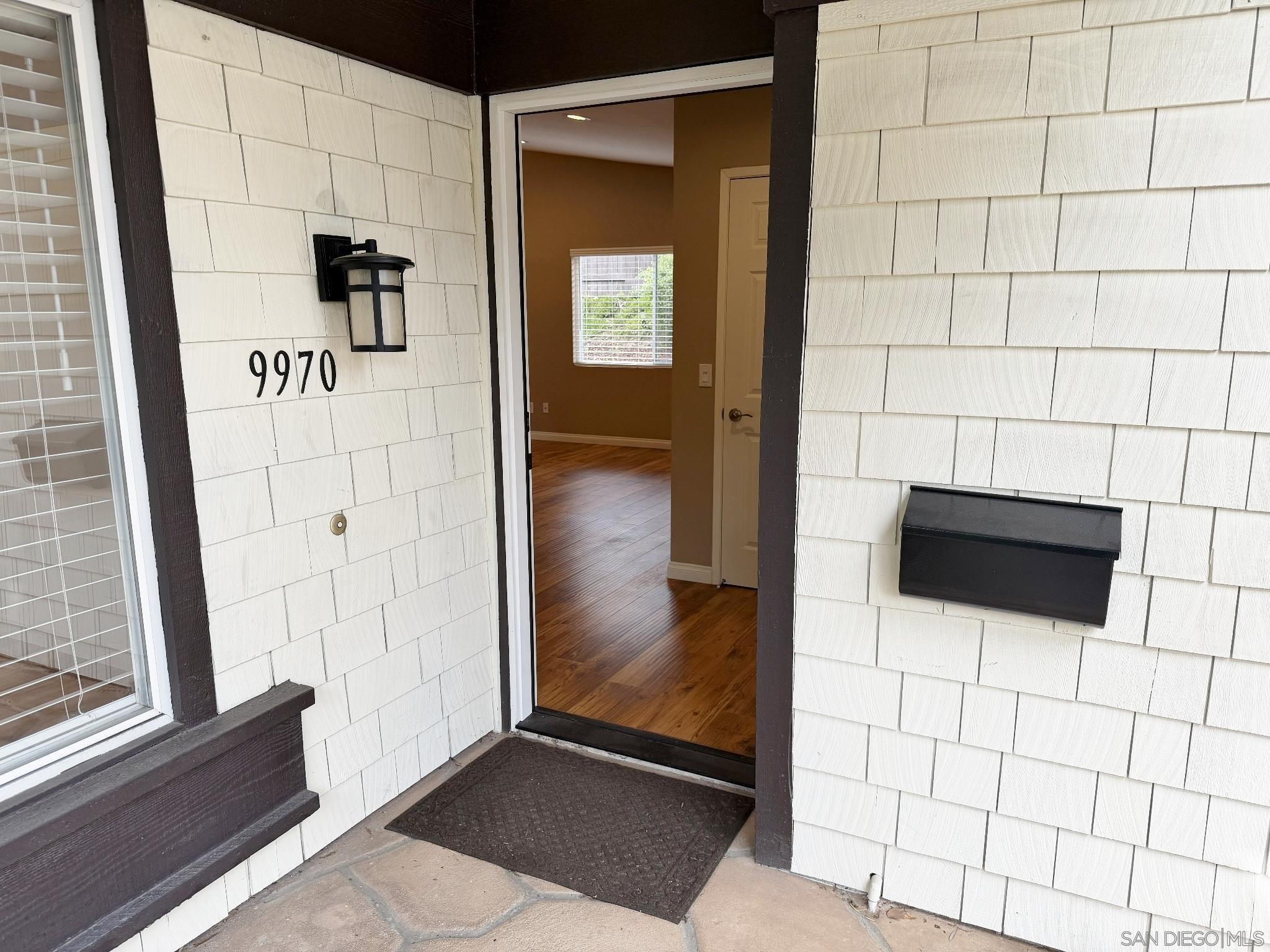 Detail Gallery Image 6 of 31 For 9970  Mesa Madera Dr, San Diego,  CA 92131 - 3 Beds | 2 Baths