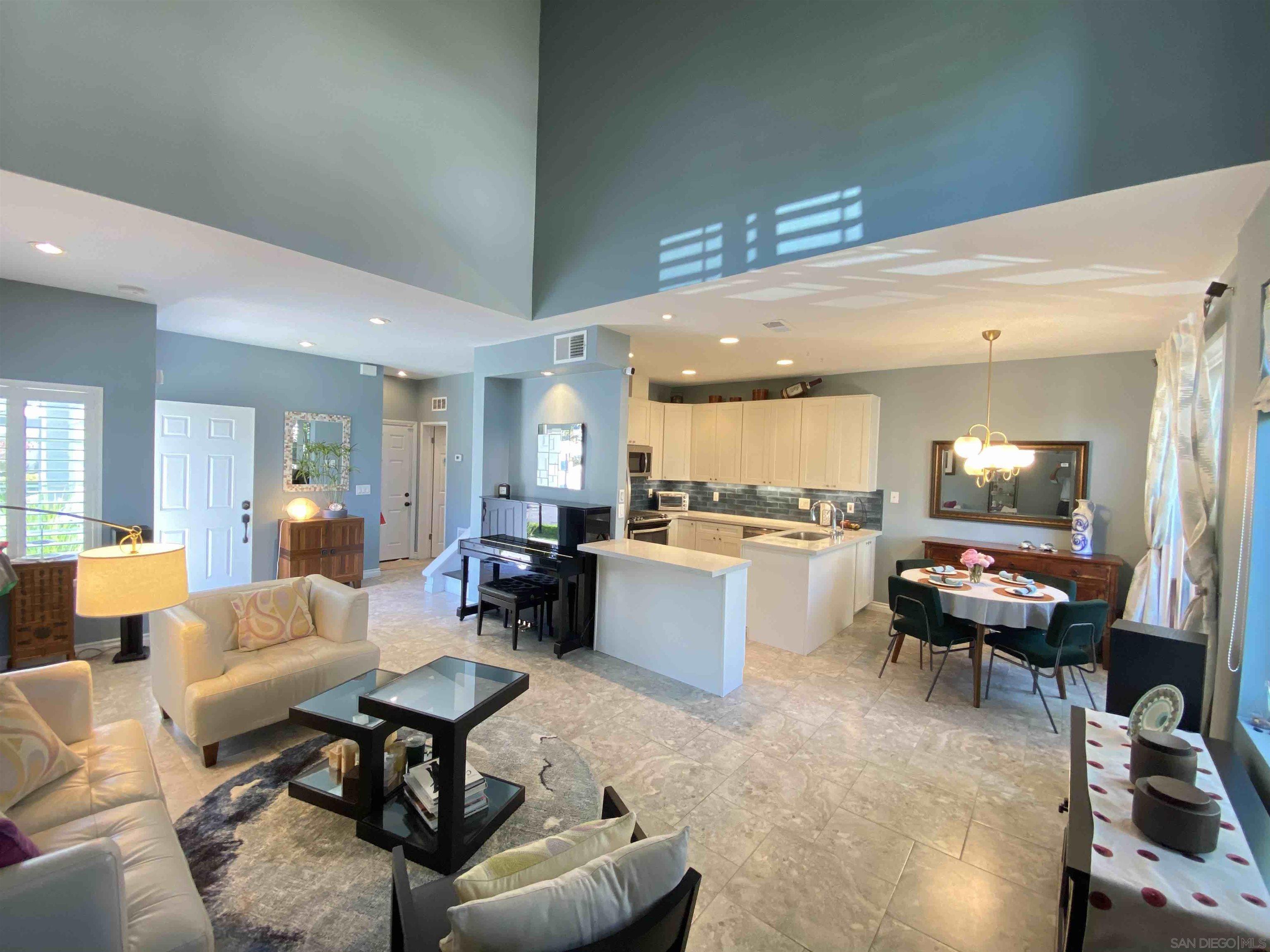 Detail Gallery Image 11 of 32 For 13319  Kibbings Rd, San Diego,  CA 92130 - 3 Beds | 2/1 Baths