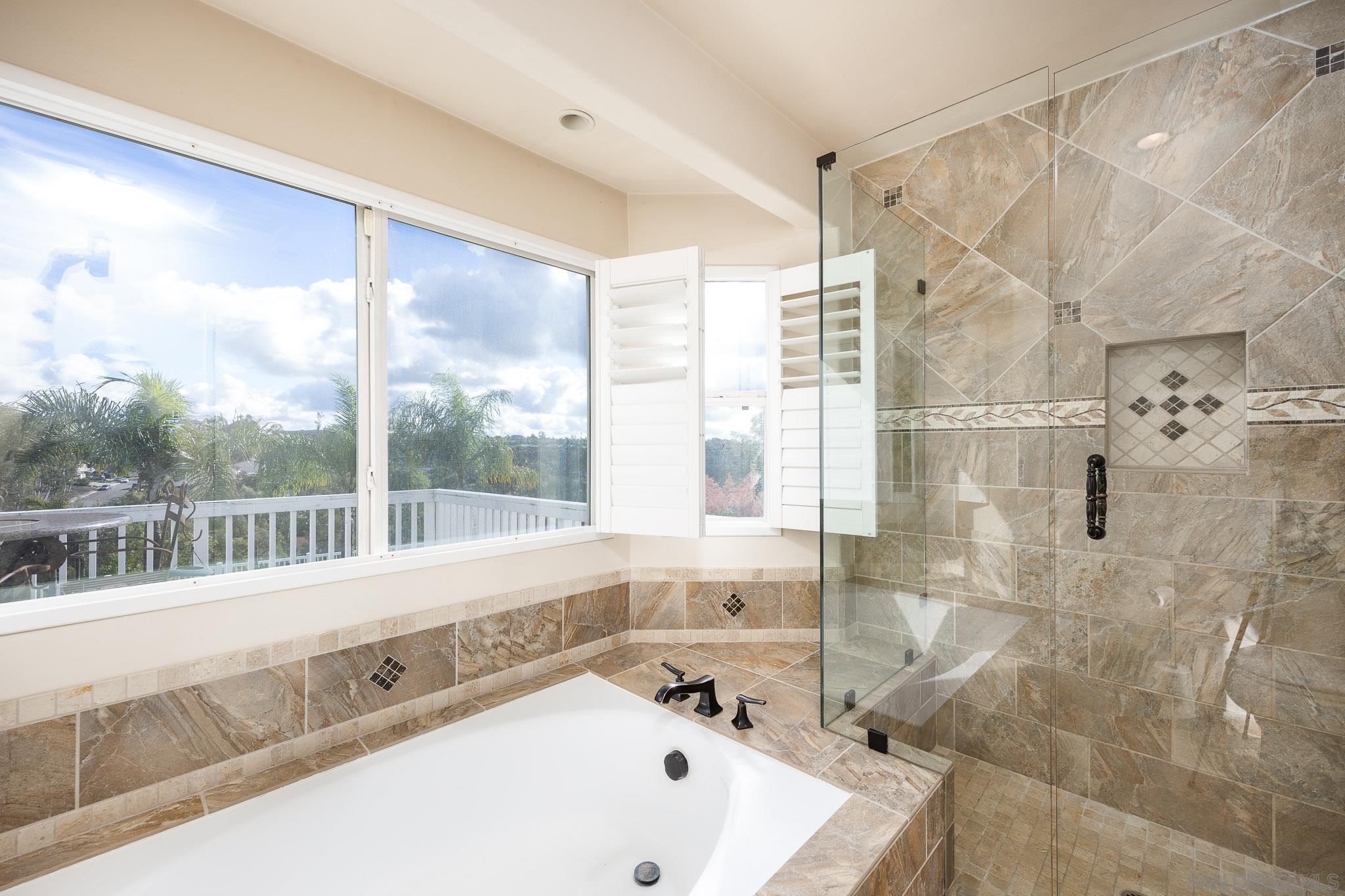 Detail Gallery Image 23 of 43 For 10905  Elderwood Rd, San Diego,  CA 92131 - 4 Beds | 2/1 Baths