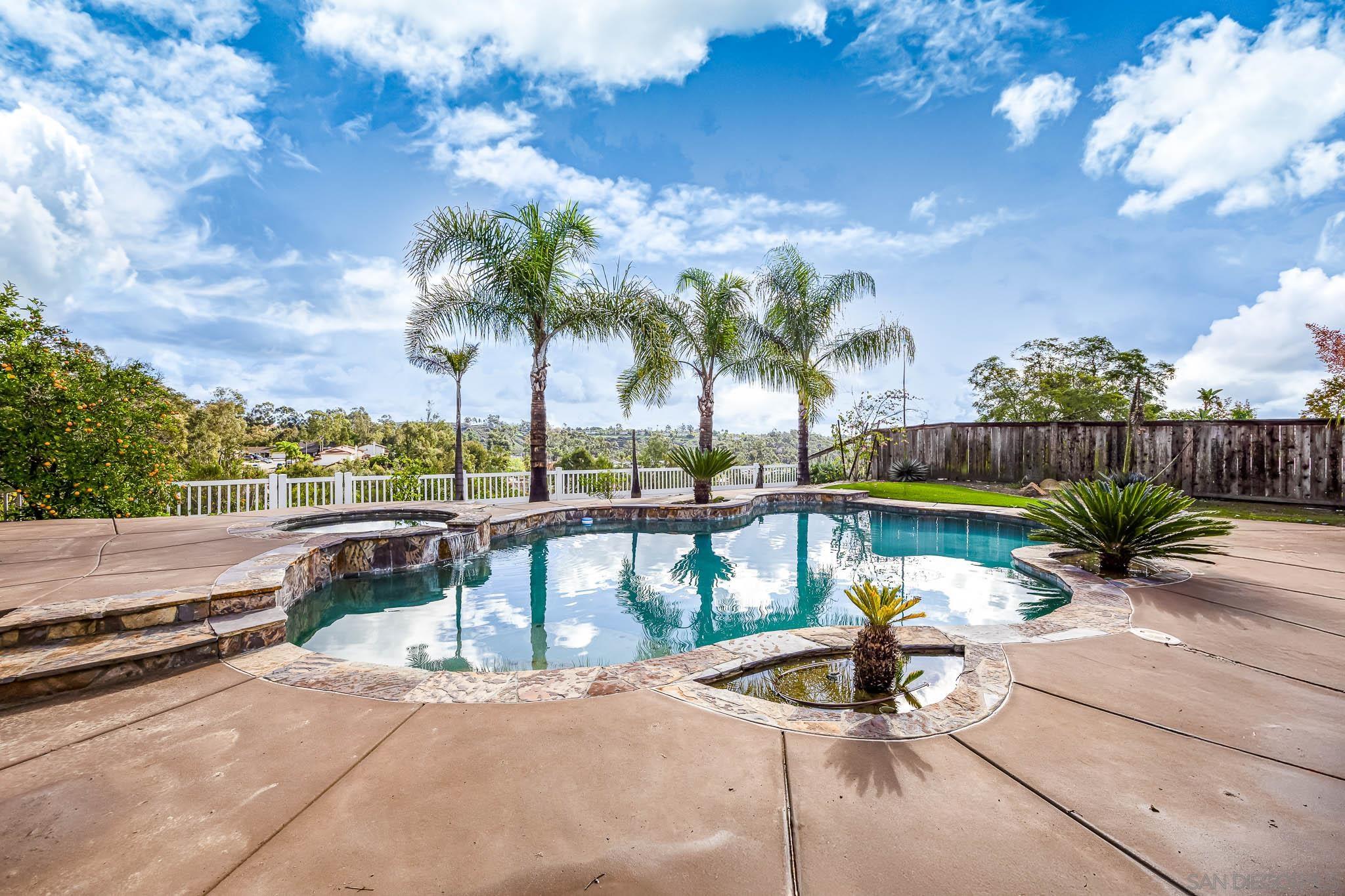 Detail Gallery Image 38 of 43 For 10905  Elderwood Rd, San Diego,  CA 92131 - 4 Beds | 2/1 Baths