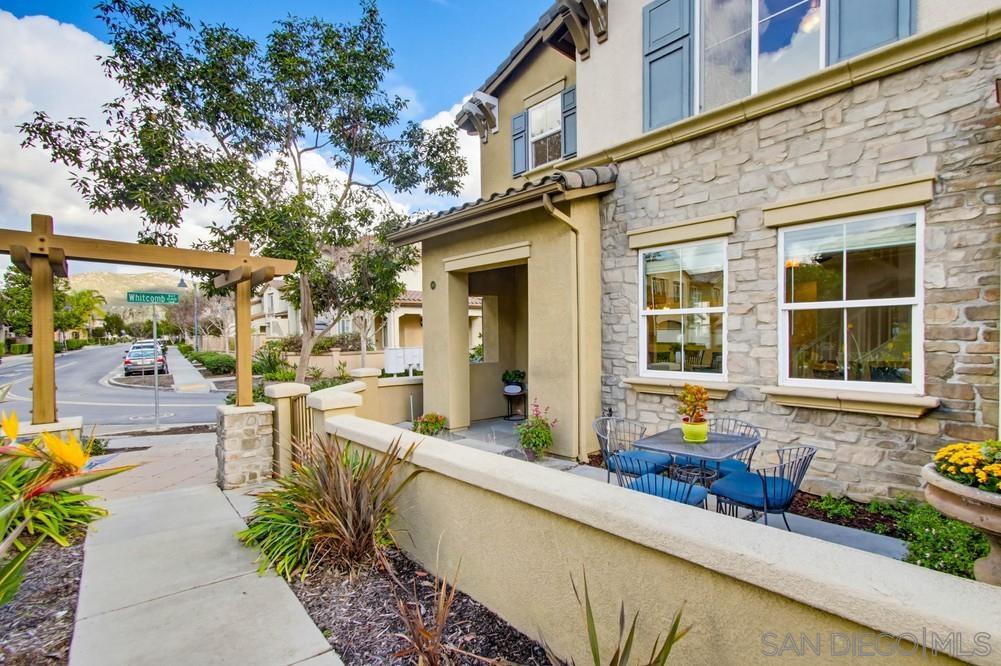 Detail Gallery Image 4 of 44 For 10452  Whitcomb Way  #166,  San Diego,  CA 92127 - 3 Beds | 2/1 Baths