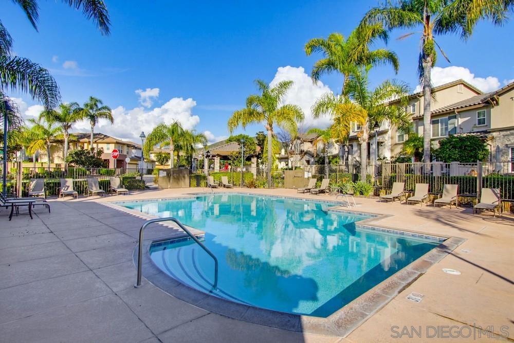 Detail Gallery Image 42 of 44 For 10452  Whitcomb Way  #166,  San Diego,  CA 92127 - 3 Beds | 2/1 Baths