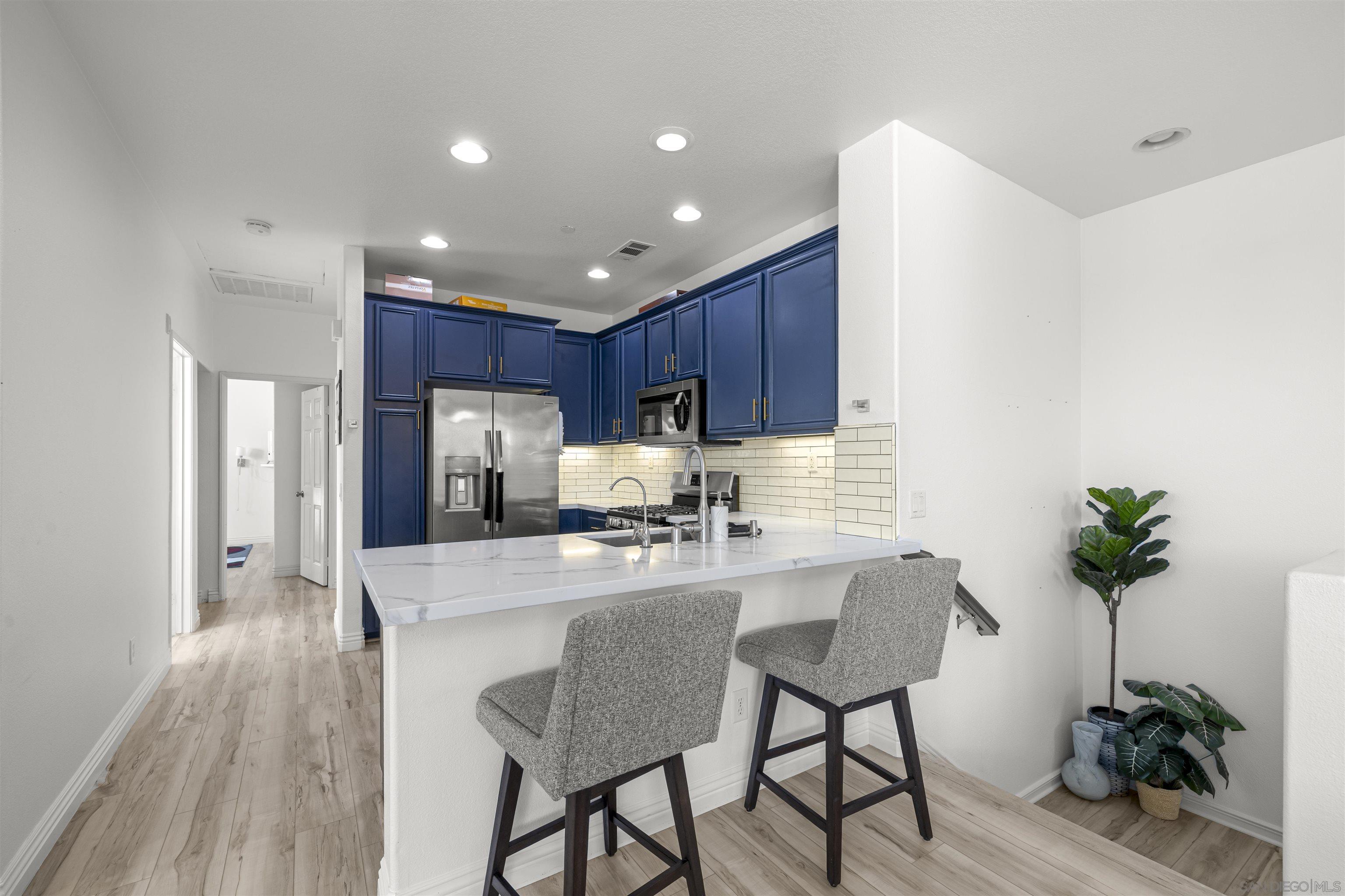 Detail Gallery Image 9 of 33 For 1800 E Lakeshore 1212, Lake Elsinore,  CA 92530 - 2 Beds | 2 Baths