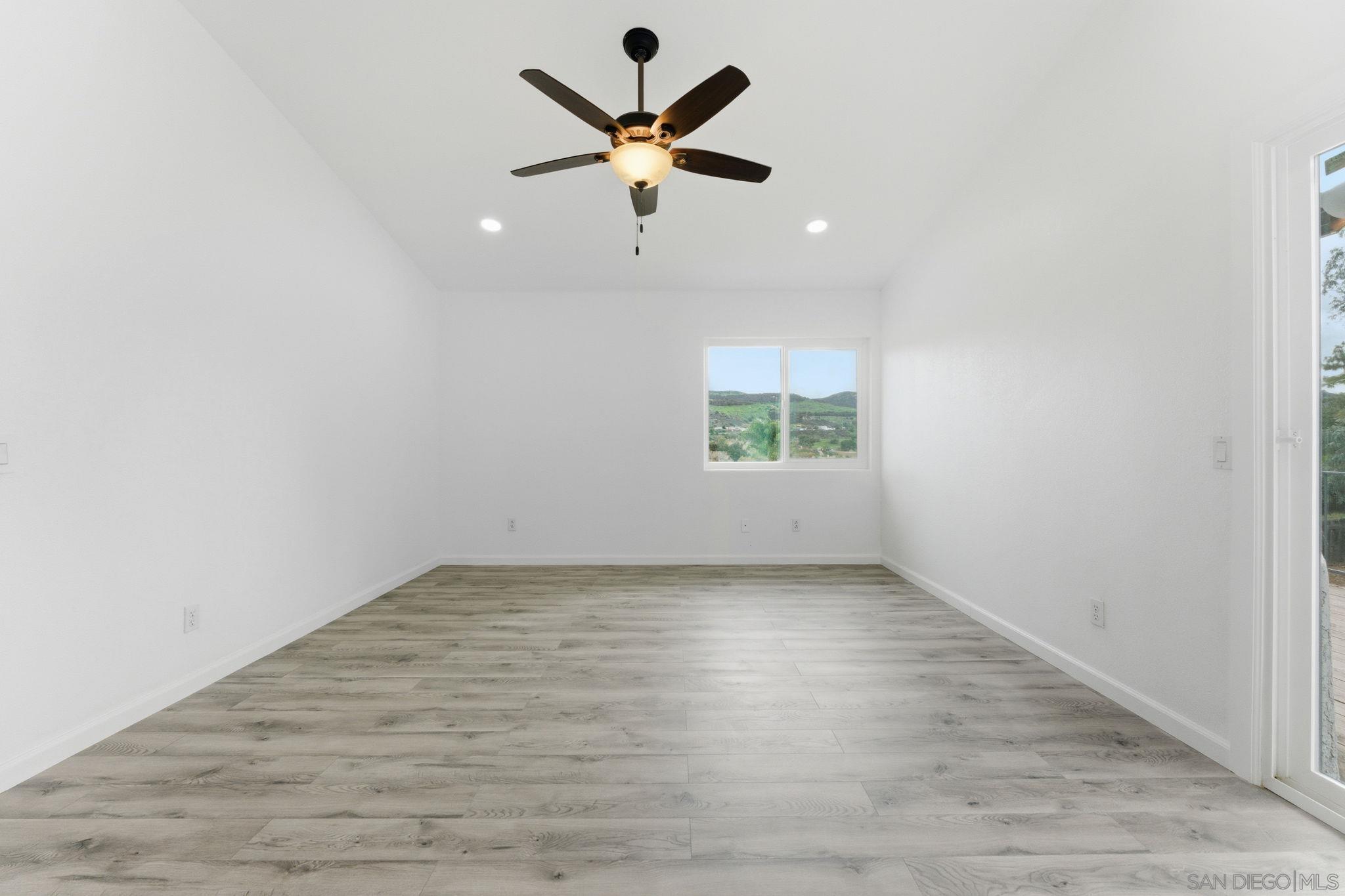 Detail Gallery Image 31 of 39 For 13625  Darryl Ct, El Cajon,  CA 92021 - 4 Beds | 3 Baths