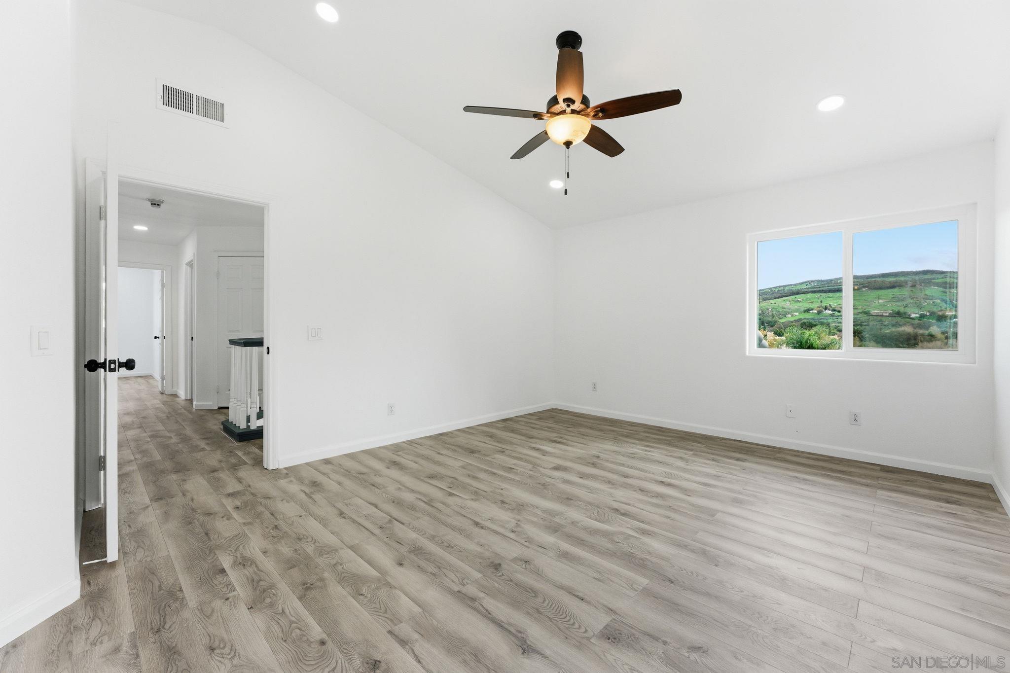 Detail Gallery Image 32 of 39 For 13625  Darryl Ct, El Cajon,  CA 92021 - 4 Beds | 3 Baths