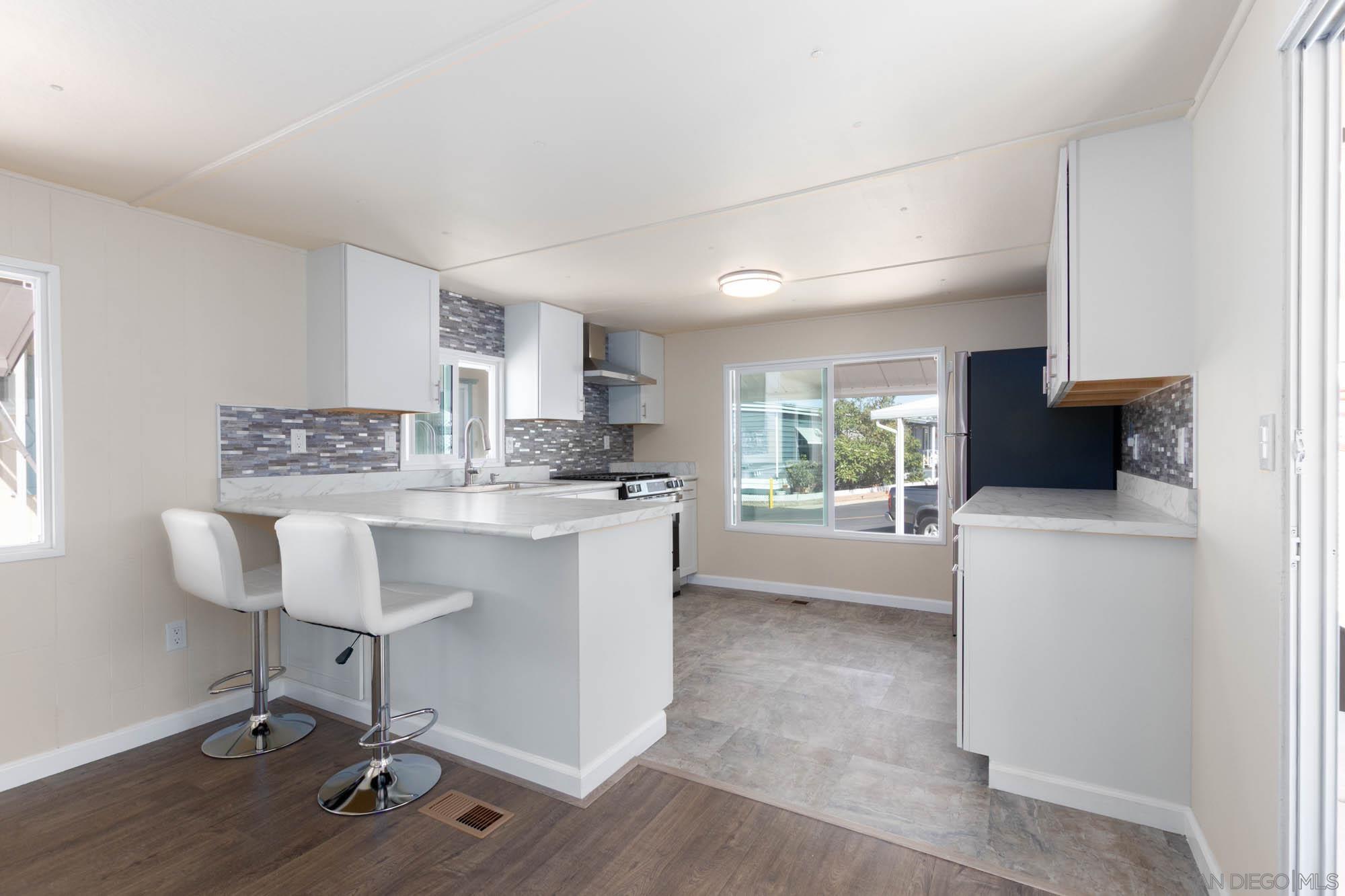 Detail Gallery Image 3 of 24 For 677  G St  #103.5,  Chula Vista,  CA 91910 - 1 Beds | 1 Baths