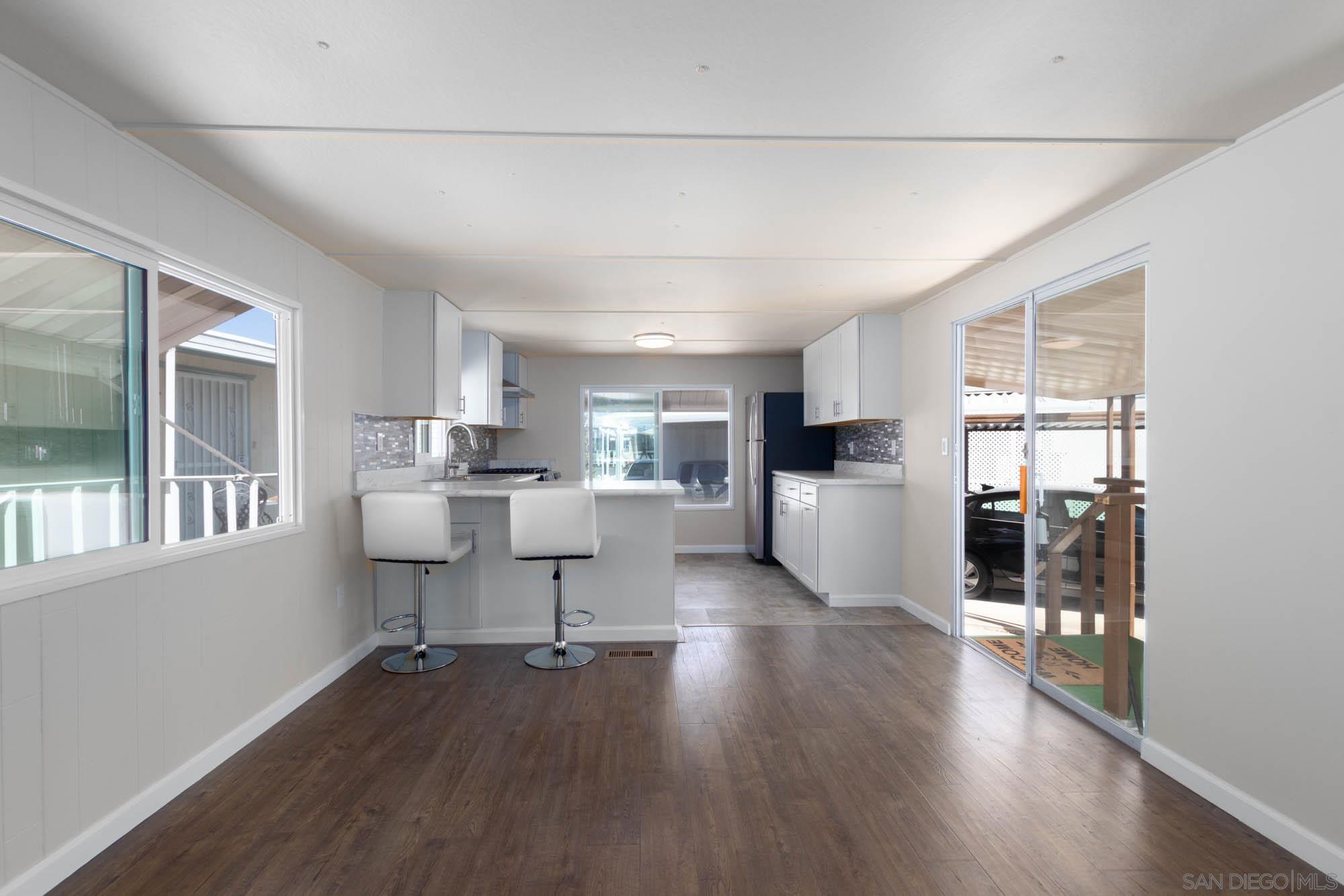 Detail Gallery Image 5 of 24 For 677  G St  #103.5,  Chula Vista,  CA 91910 - 1 Beds | 1 Baths