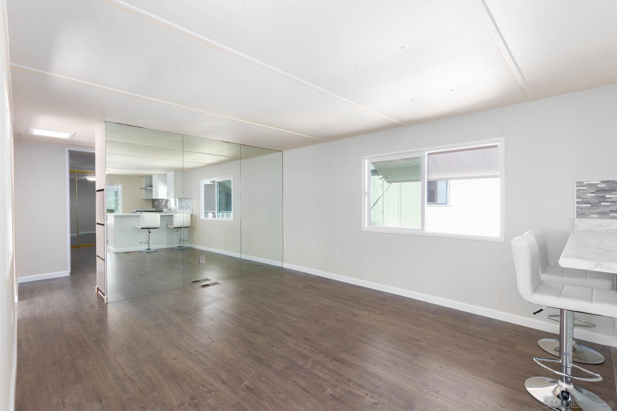 Detail Gallery Image 6 of 24 For 677  G St  #103.5,  Chula Vista,  CA 91910 - 1 Beds | 1 Baths