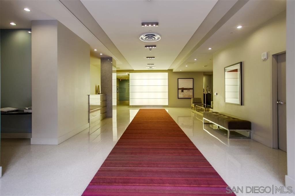 Detail Gallery Image 4 of 25 For 1441  9th Ave  2401, San Diego,  CA 92101 - 3 Beds | 3 Baths