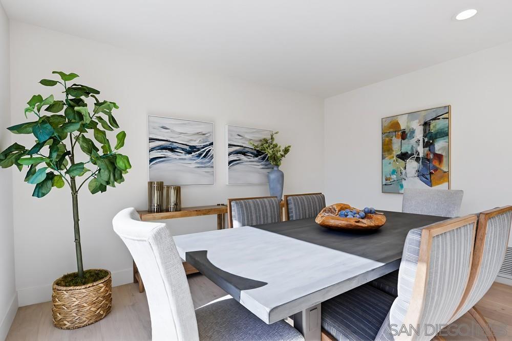 Detail Gallery Image 15 of 44 For 2003  Caminito Circulo Norte, La Jolla,  CA 92037 - 3 Beds | 2/1 Baths