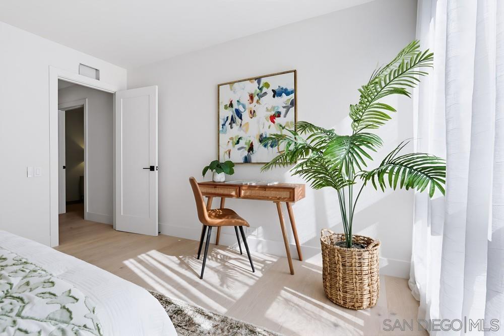 Detail Gallery Image 29 of 44 For 2003  Caminito Circulo Norte, La Jolla,  CA 92037 - 3 Beds | 2/1 Baths