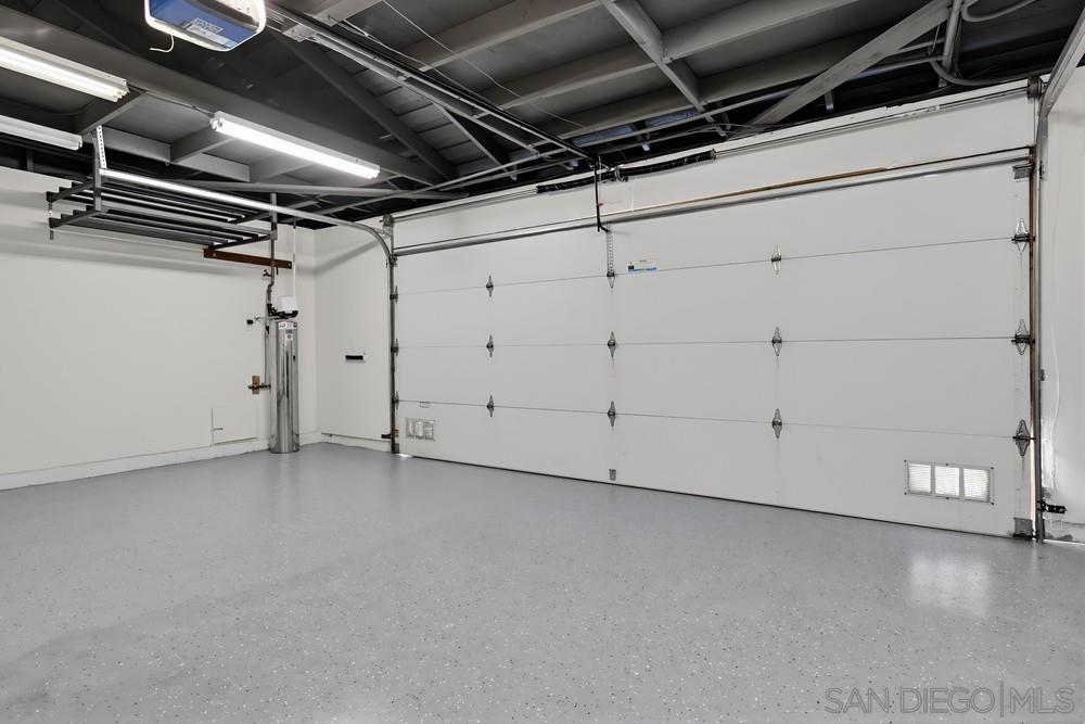 Detail Gallery Image 42 of 44 For 2003  Caminito Circulo Norte, La Jolla,  CA 92037 - 3 Beds | 2/1 Baths