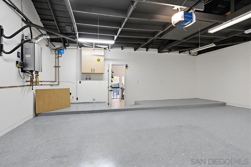 Detail Gallery Image 43 of 44 For 2003  Caminito Circulo Norte, La Jolla,  CA 92037 - 3 Beds | 2/1 Baths