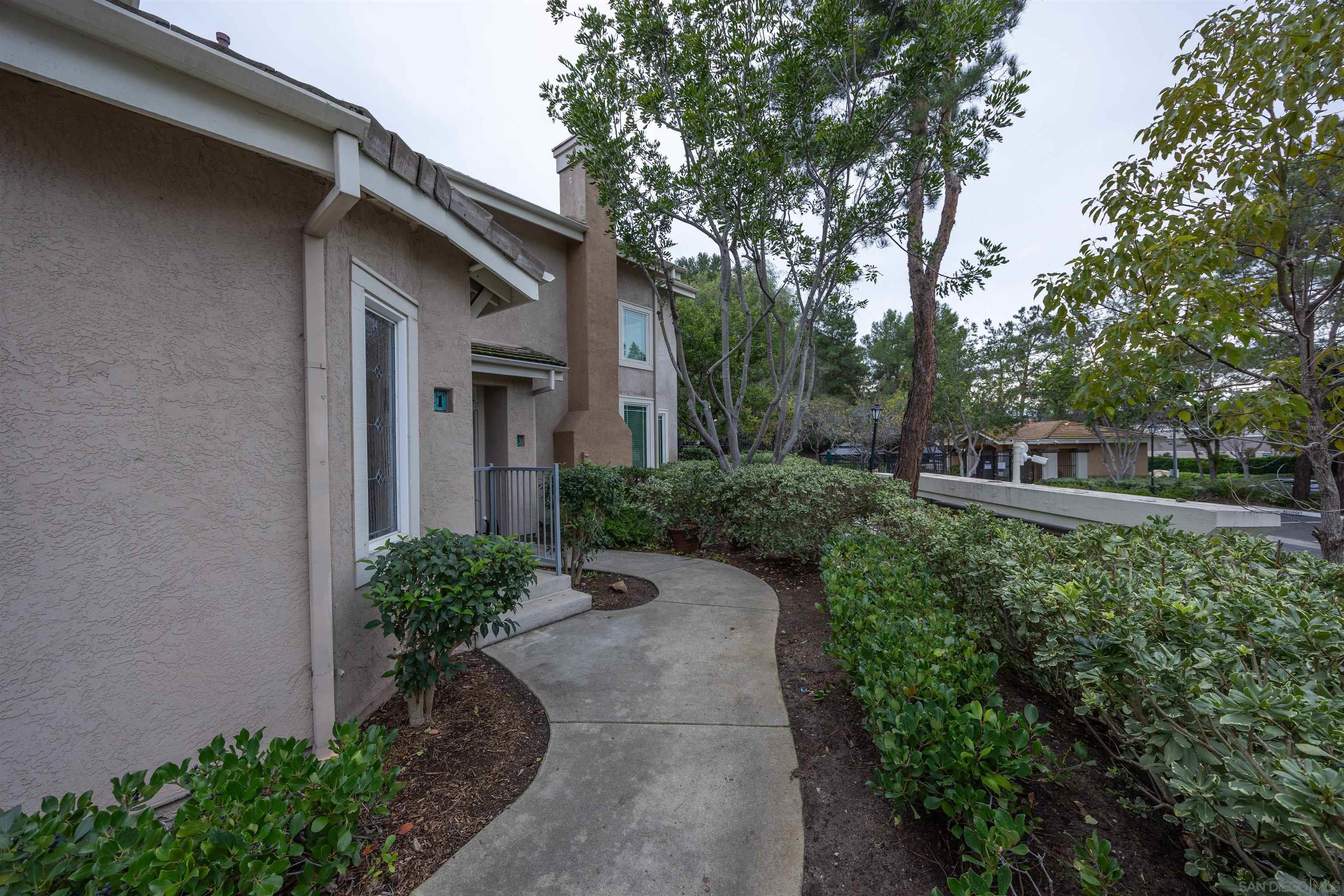 Detail Gallery Image 25 of 28 For 12003  World Trade Dr  #1,  San Diego,  CA 92128 - 2 Beds | 2 Baths