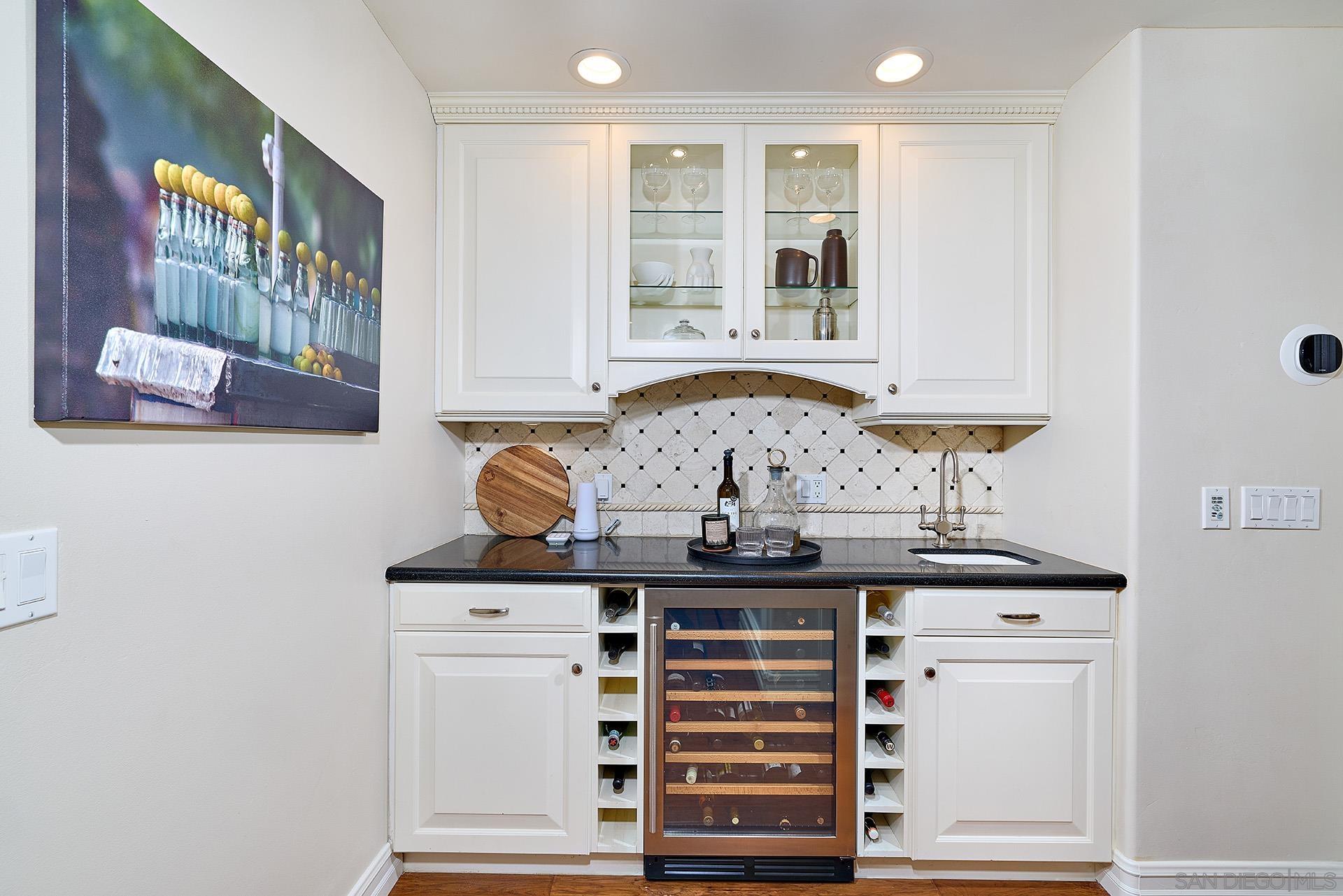 Detail Gallery Image 12 of 52 For 10154  Pinecastle St, San Diego,  CA 92131 - 4 Beds | 3/1 Baths