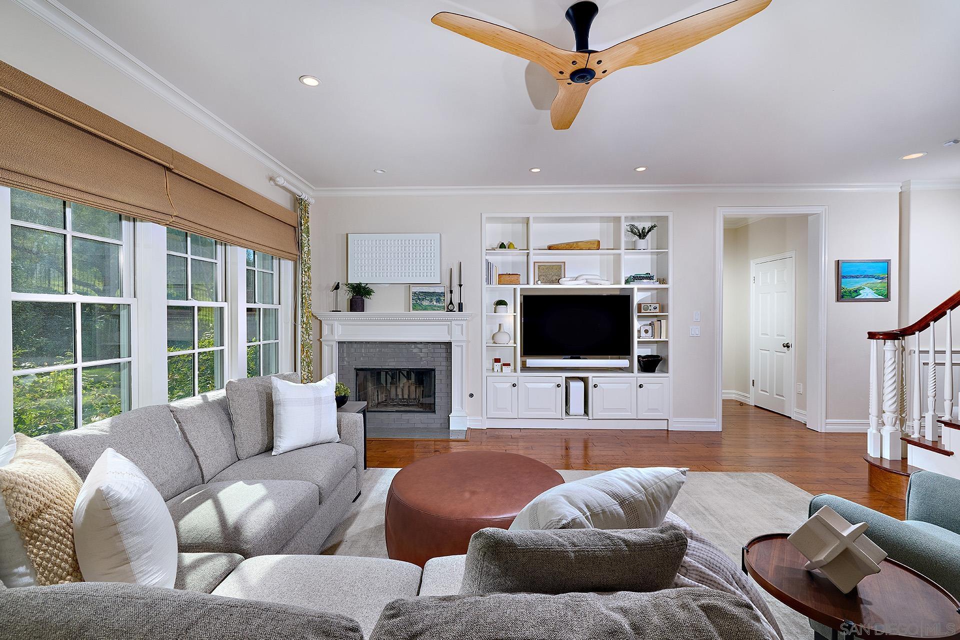 Detail Gallery Image 16 of 52 For 10154  Pinecastle St, San Diego,  CA 92131 - 4 Beds | 3/1 Baths