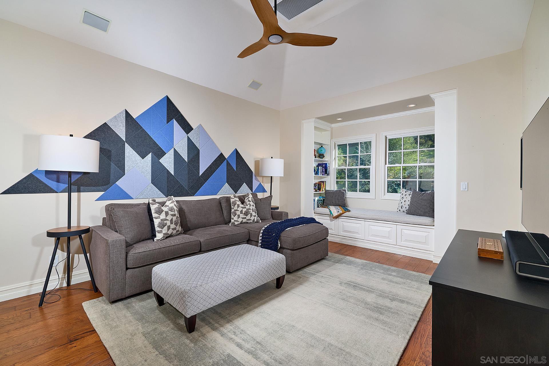 Detail Gallery Image 25 of 52 For 10154  Pinecastle St, San Diego,  CA 92131 - 4 Beds | 3/1 Baths