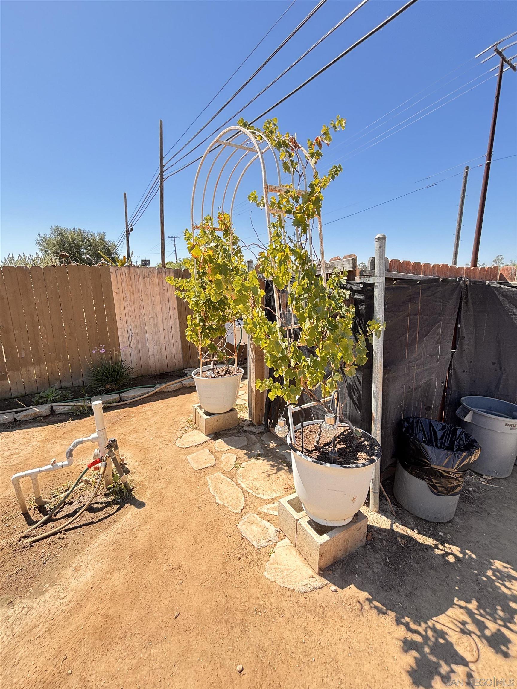 Detail Gallery Image 5 of 7 For , Fallbrook,  CA 92028 - – Beds | – Baths