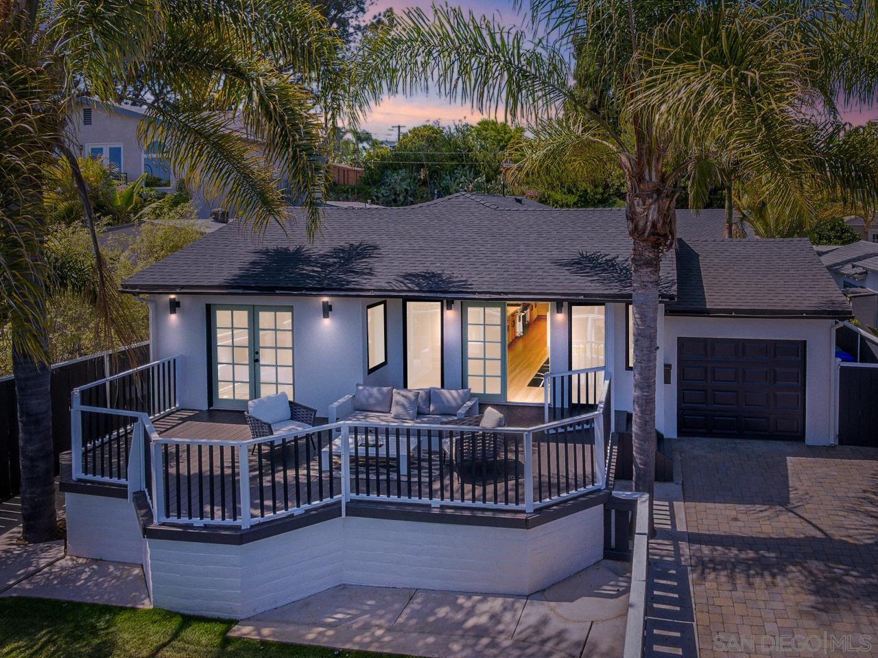 Detail Gallery Image 3 of 61 For 2128  Missouri St, San Diego,  CA 92109 - 4 Beds | 2 Baths