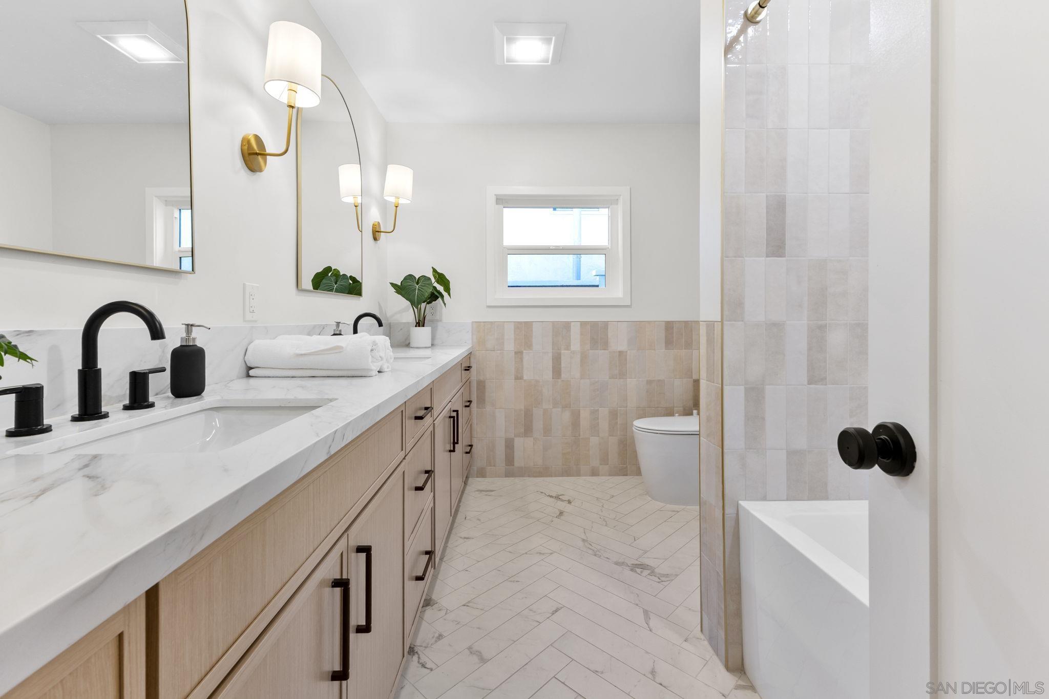 Detail Gallery Image 43 of 61 For 2128  Missouri St, San Diego,  CA 92109 - 4 Beds | 2 Baths