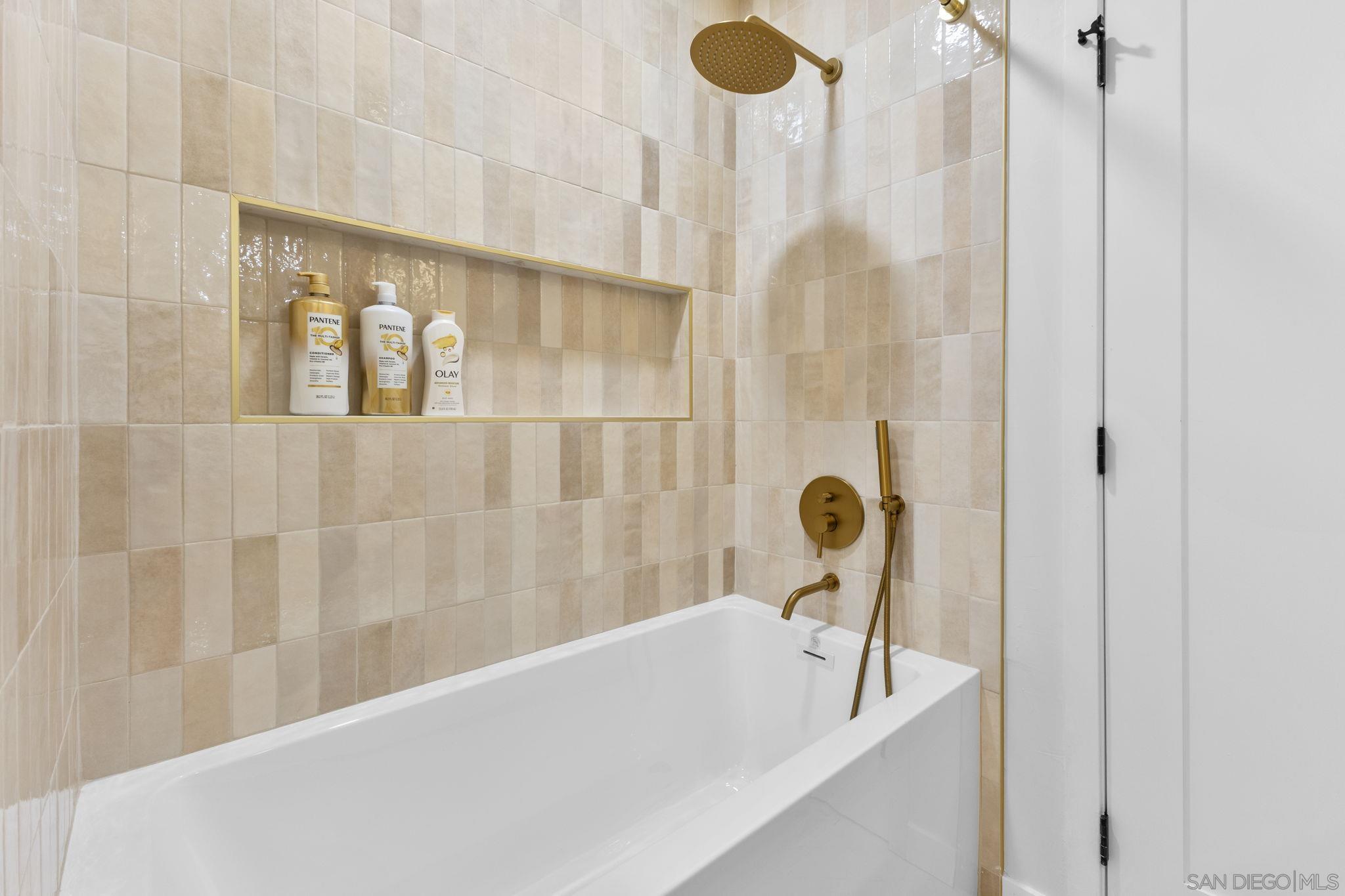 Detail Gallery Image 44 of 61 For 2128  Missouri St, San Diego,  CA 92109 - 4 Beds | 2 Baths