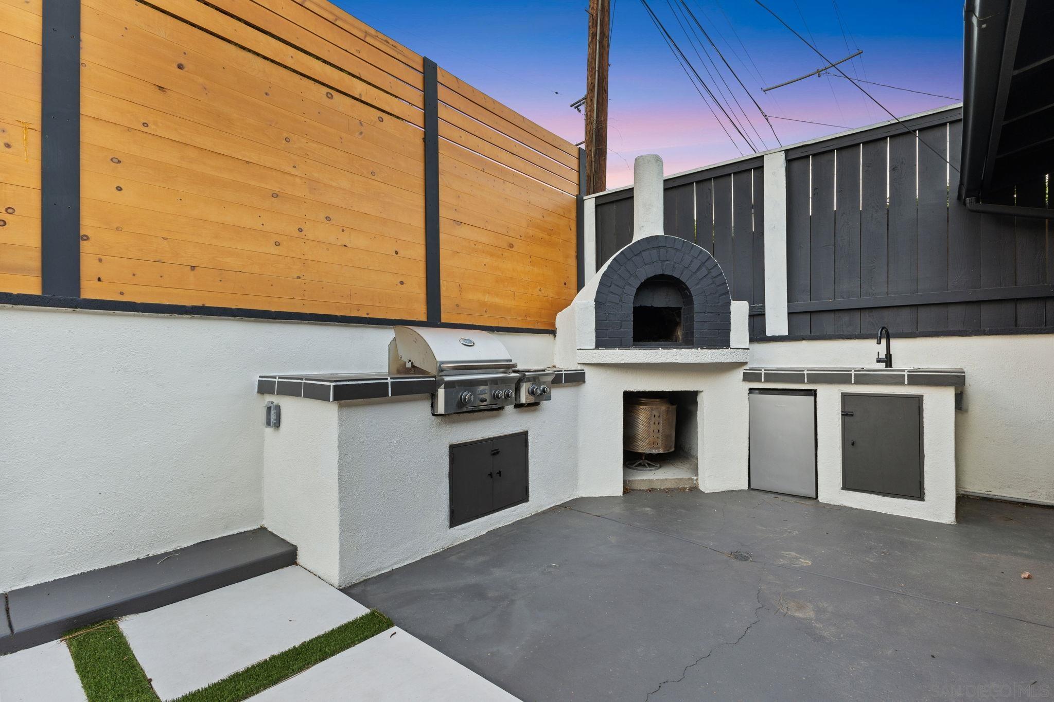 Detail Gallery Image 49 of 61 For 2128  Missouri St, San Diego,  CA 92109 - 4 Beds | 2 Baths