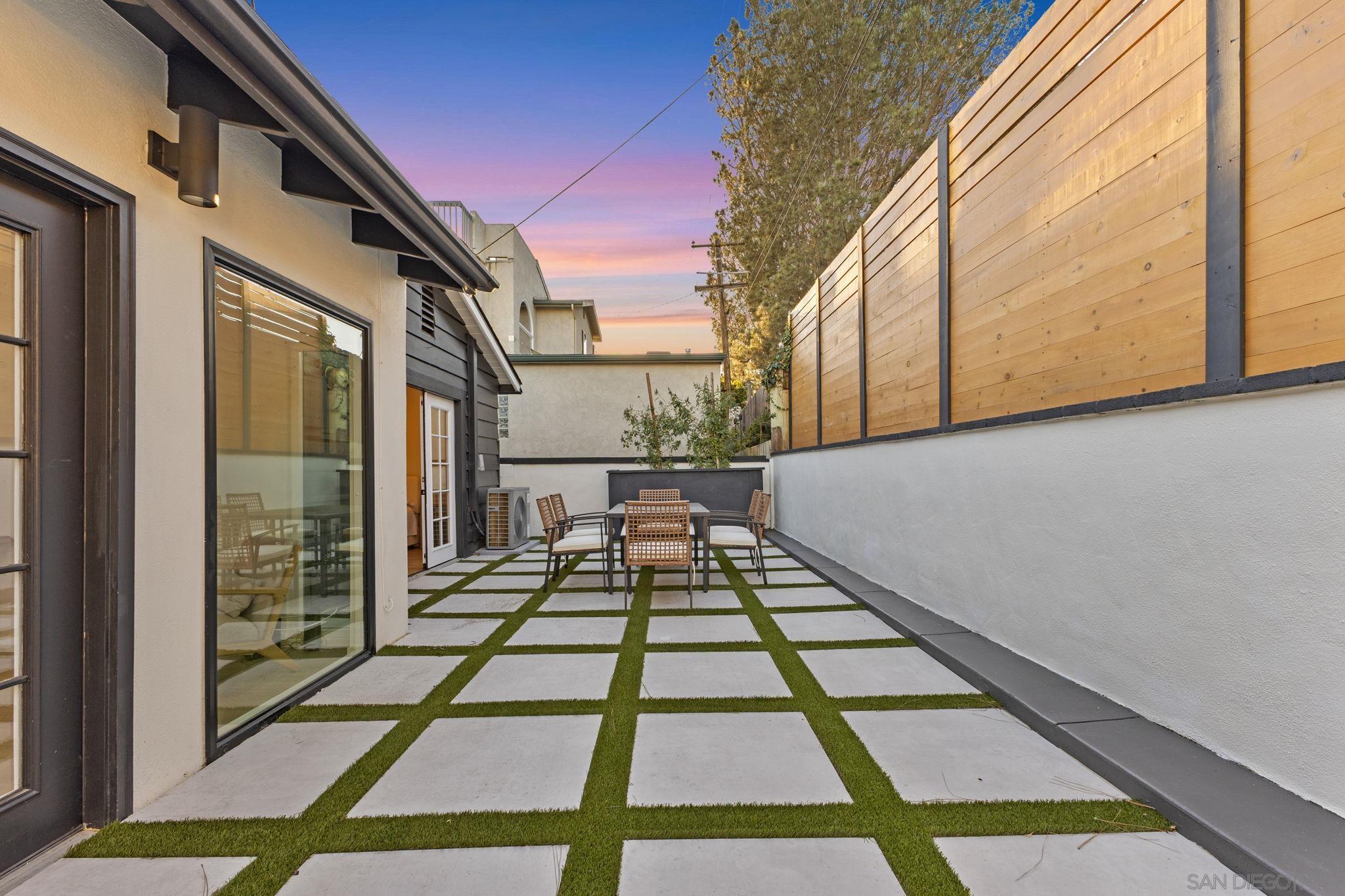 Detail Gallery Image 52 of 61 For 2128  Missouri St, San Diego,  CA 92109 - 4 Beds | 2 Baths