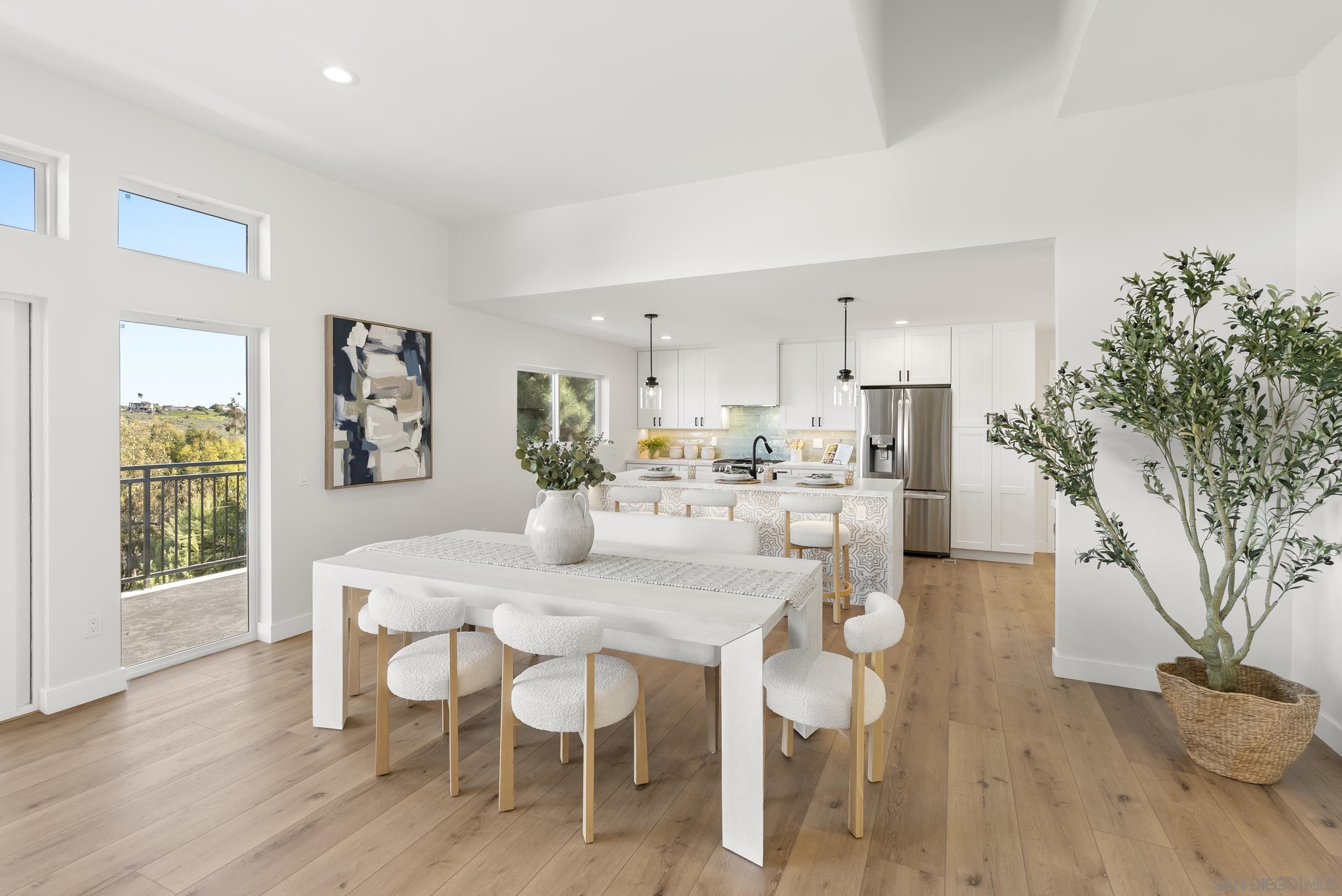 Detail Gallery Image 15 of 70 For 7875  Bellakaren Pl, La Jolla,  CA 92037 - – Beds | – Baths